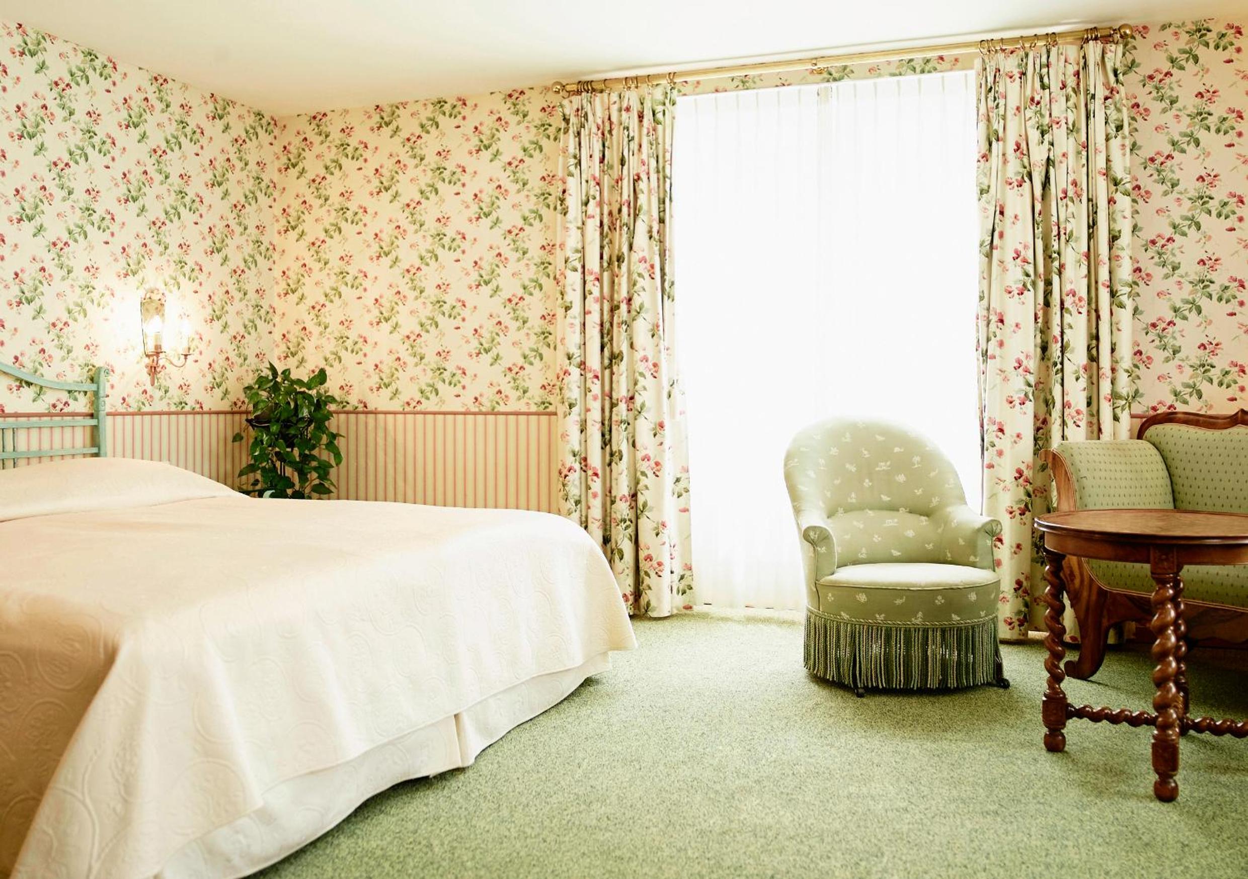 Superior Double or Twin Room - Photo 9