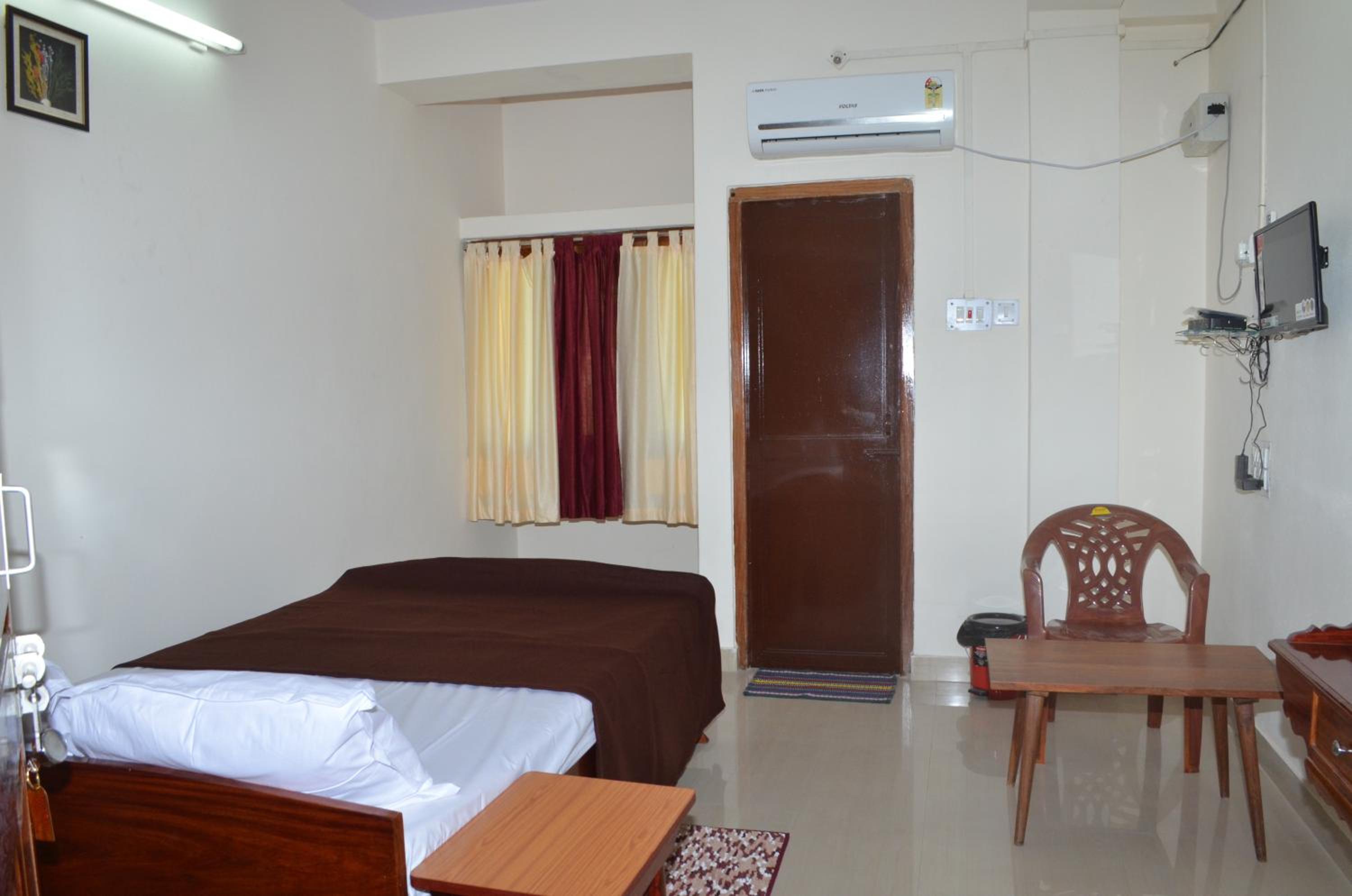 Deluxe Double Room photo 2