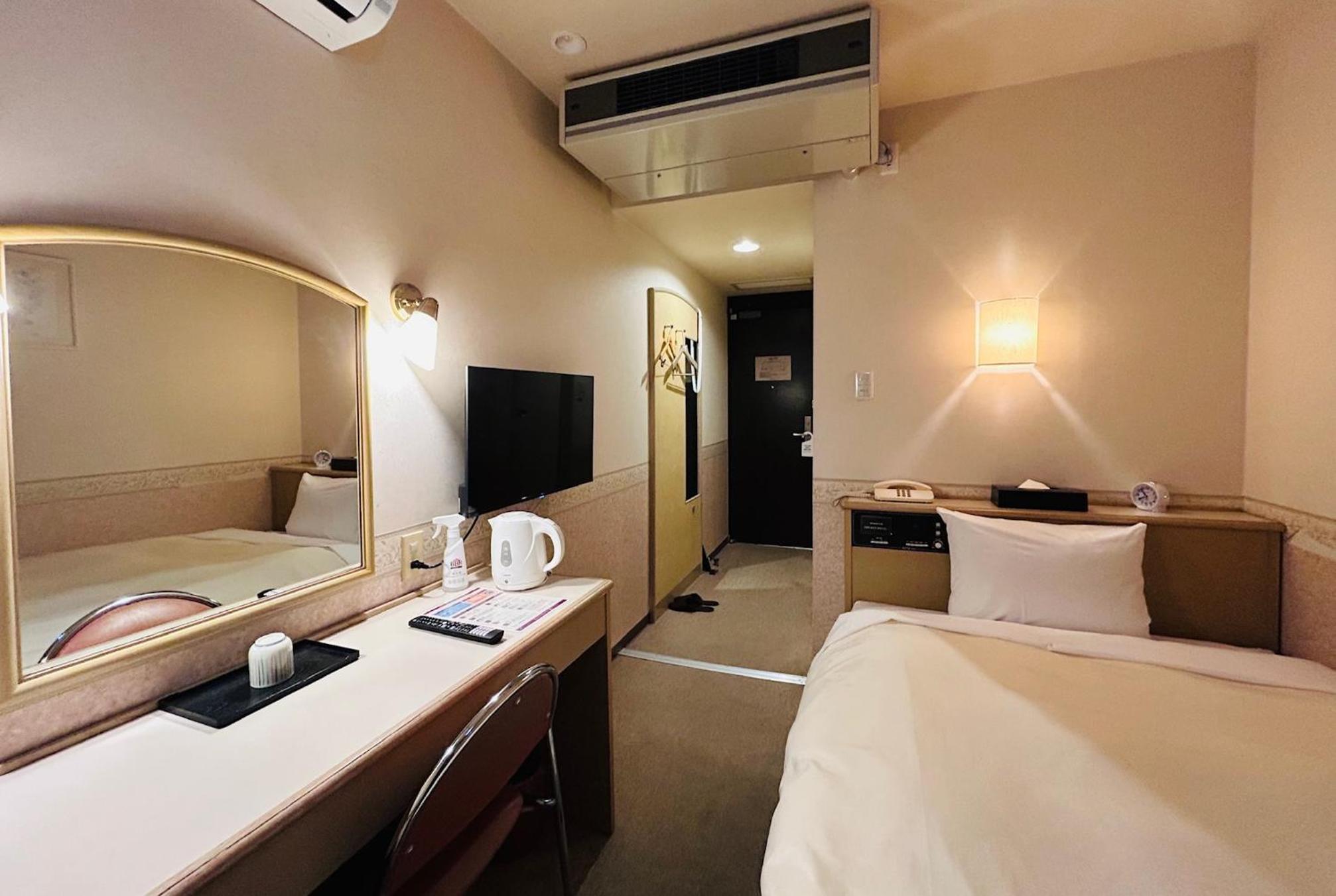 Small Double Room photo 2