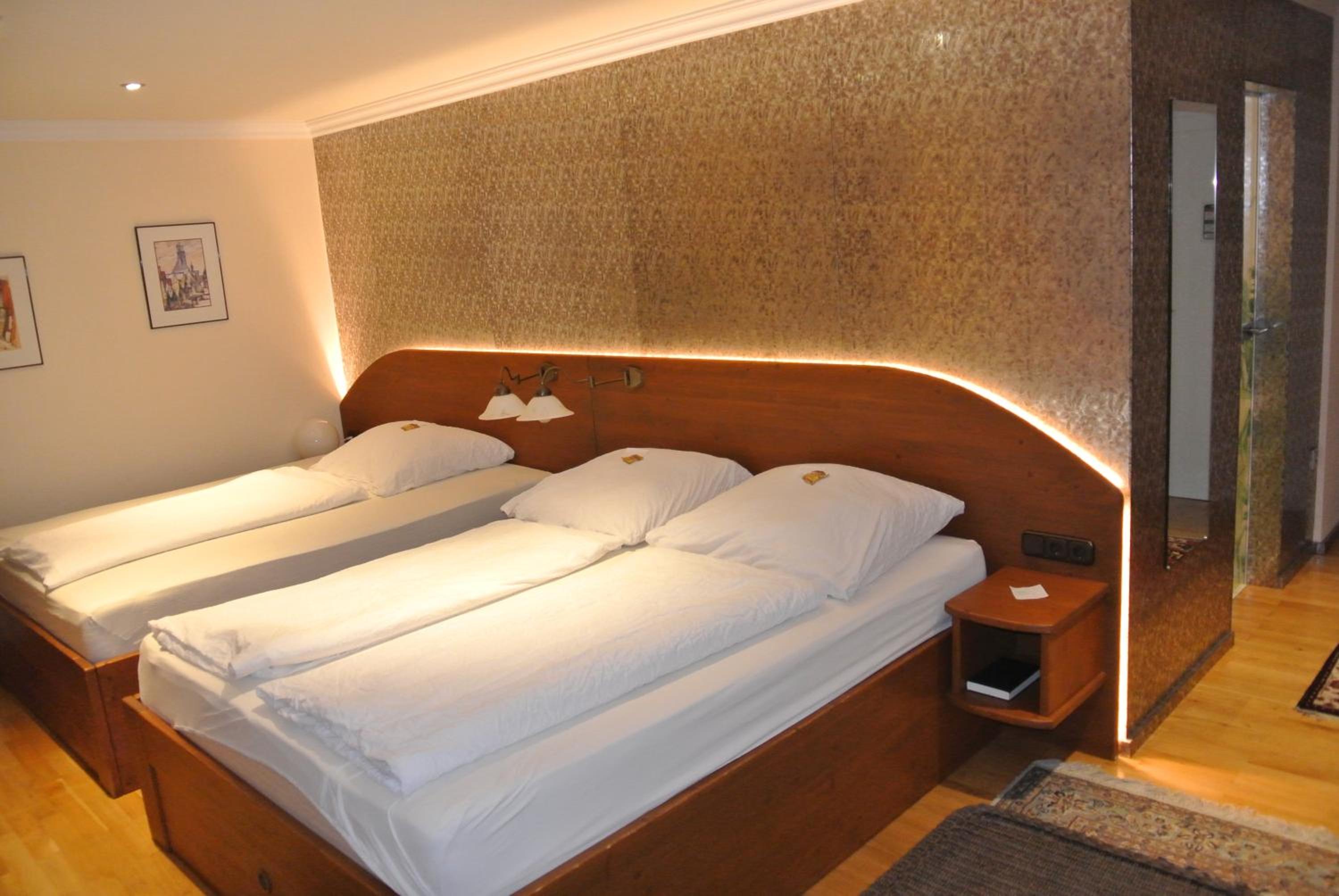 Quadruple Room - Photo 2