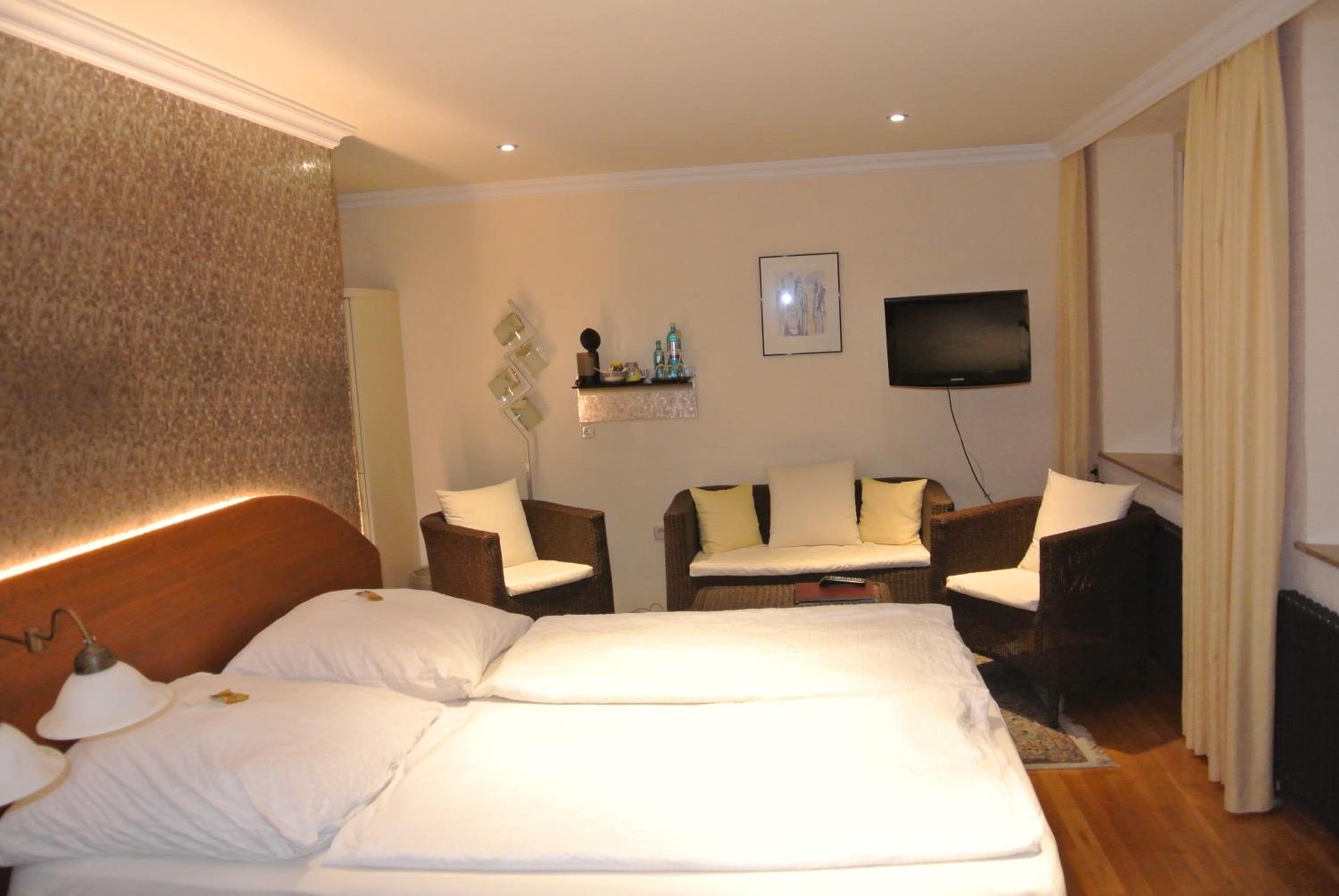 Triple Room - Photo 2