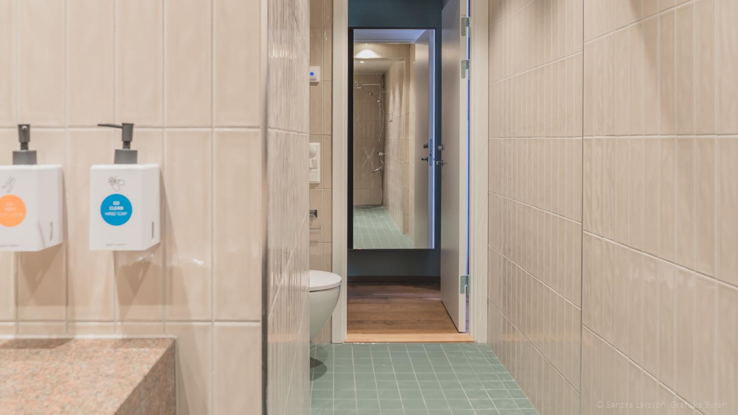 Suite - Photo 5