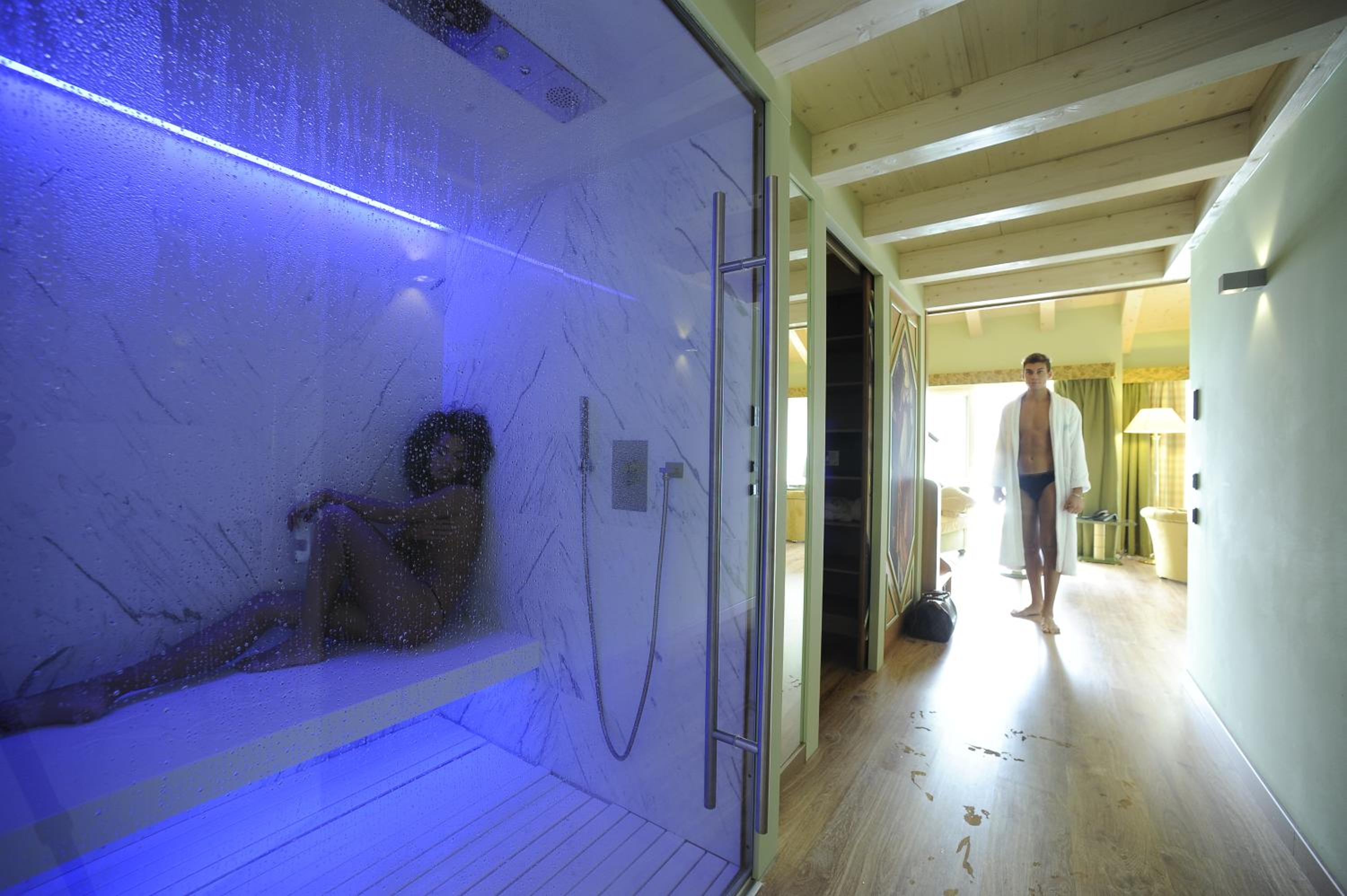 Deluxe Suite - Photo 27