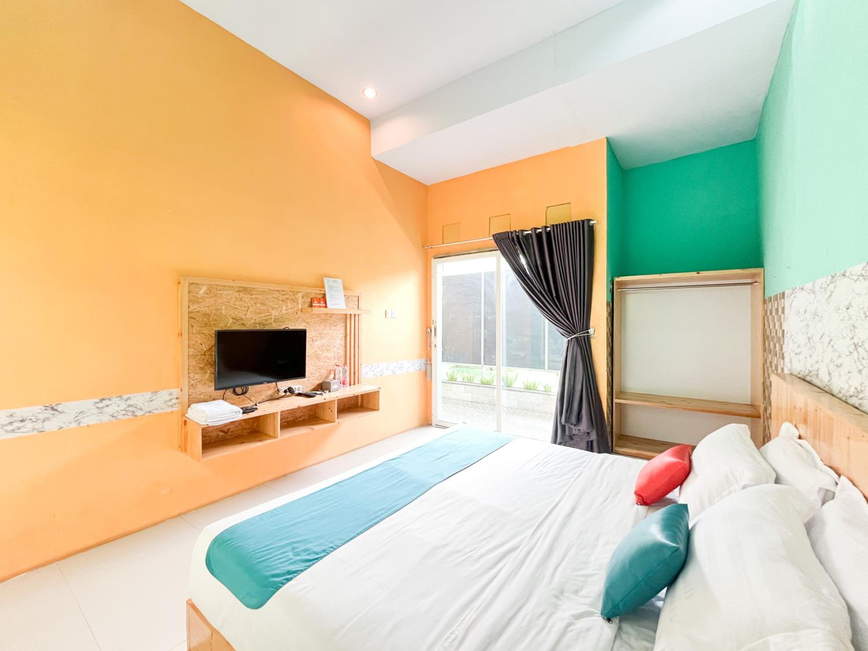 Suite - Photo 2