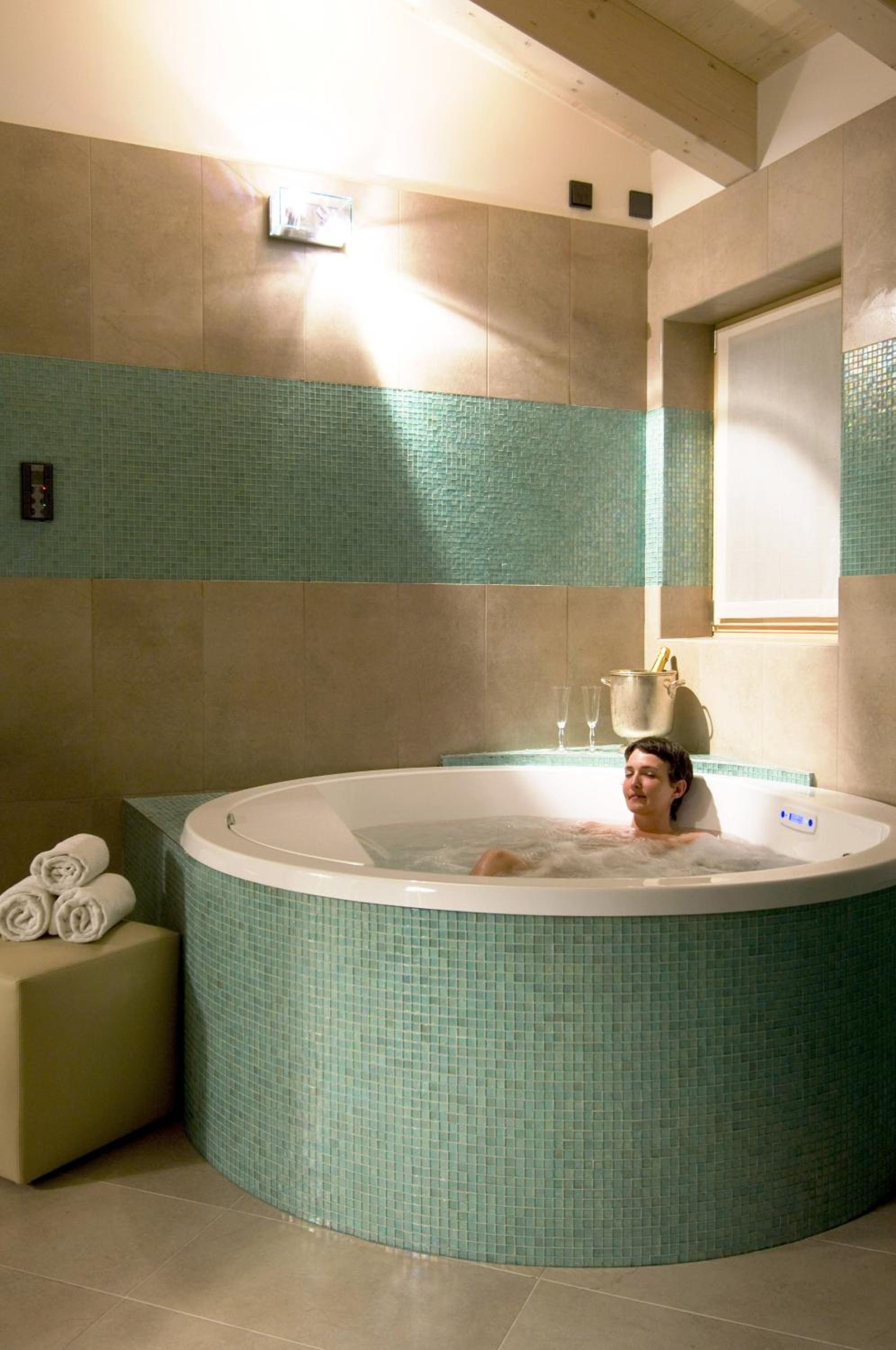 Deluxe Suite - Photo 31