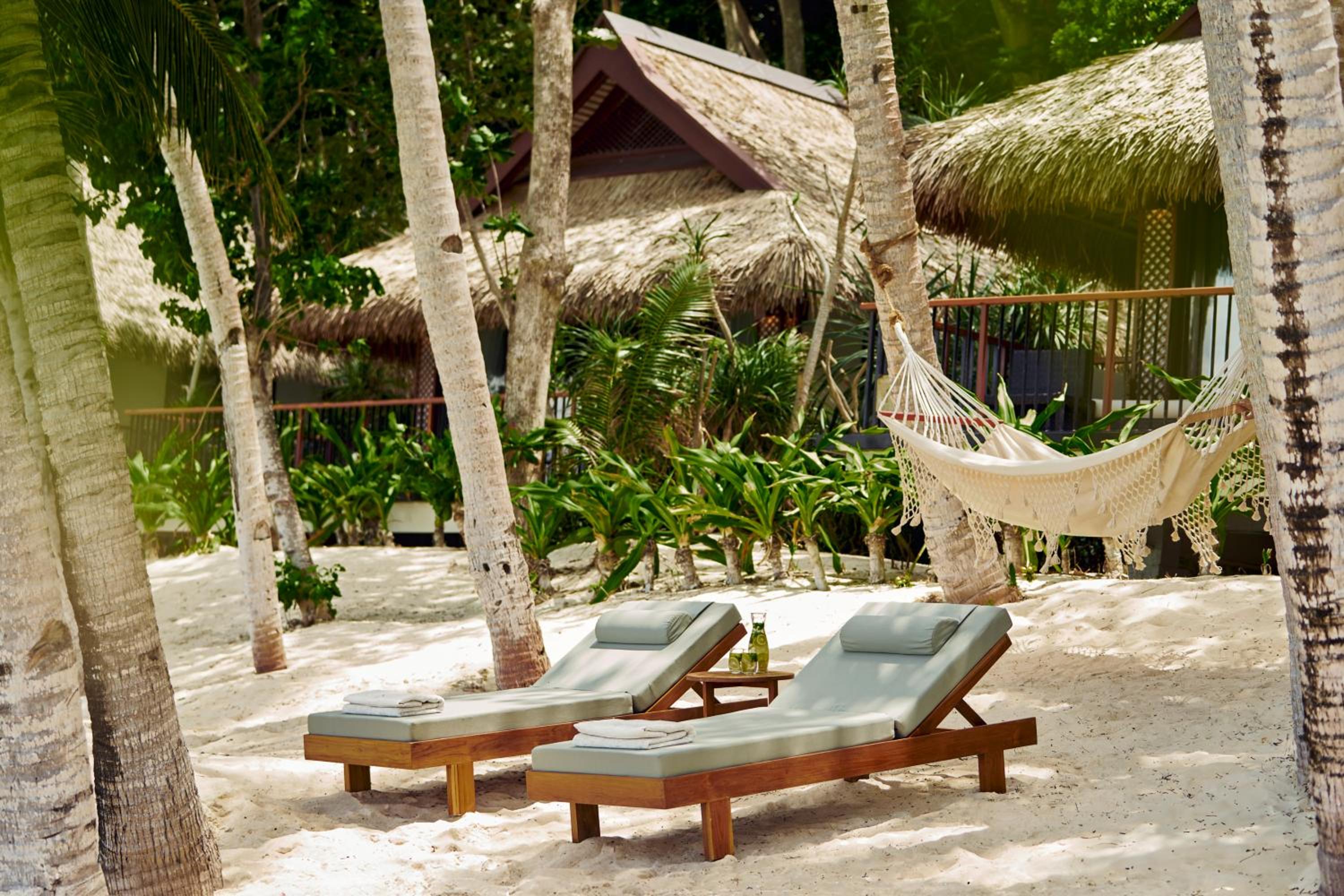 1 King Bed Beach Villa, Ocean View
