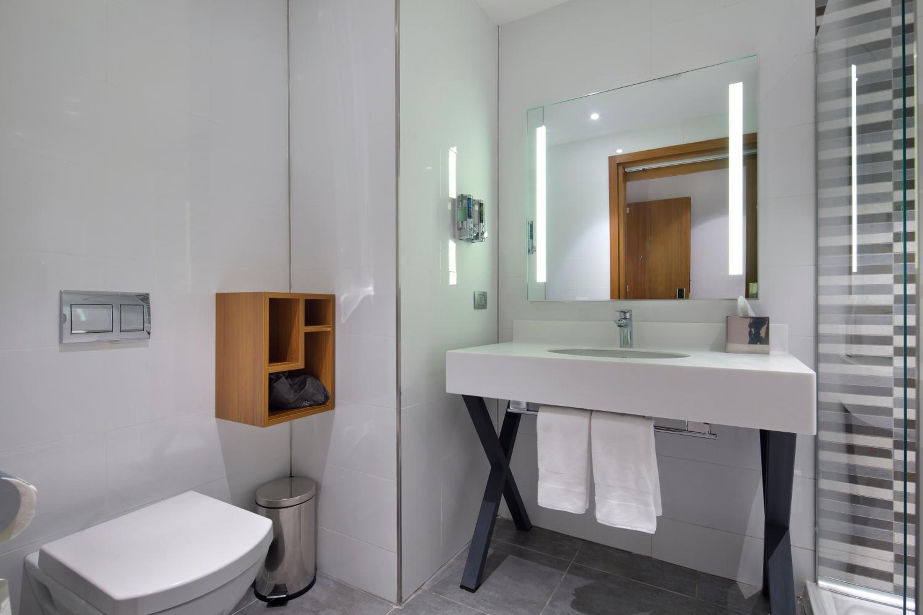 Twin Room - Non-Smoking