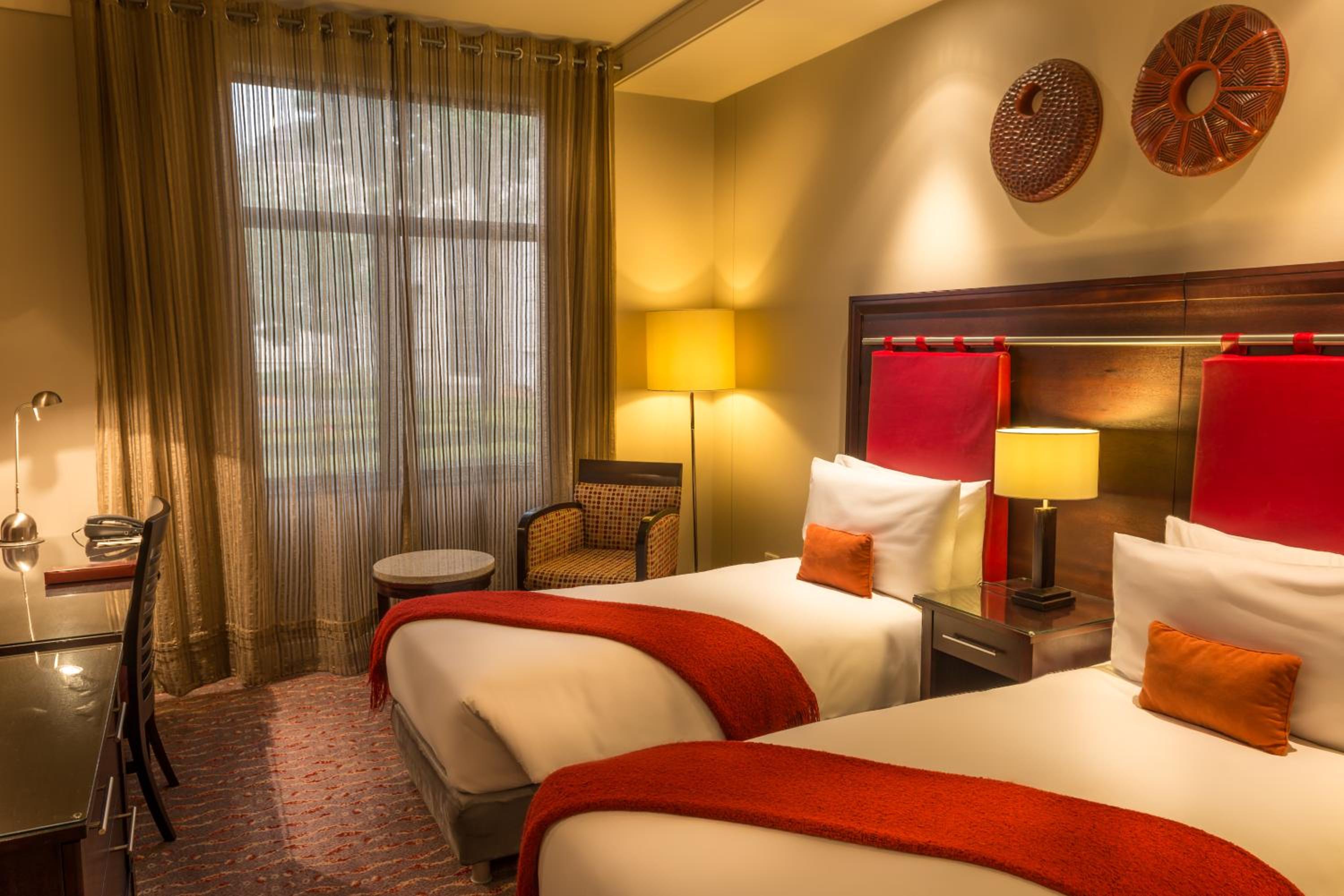 Classic Twin Room - Photo 4