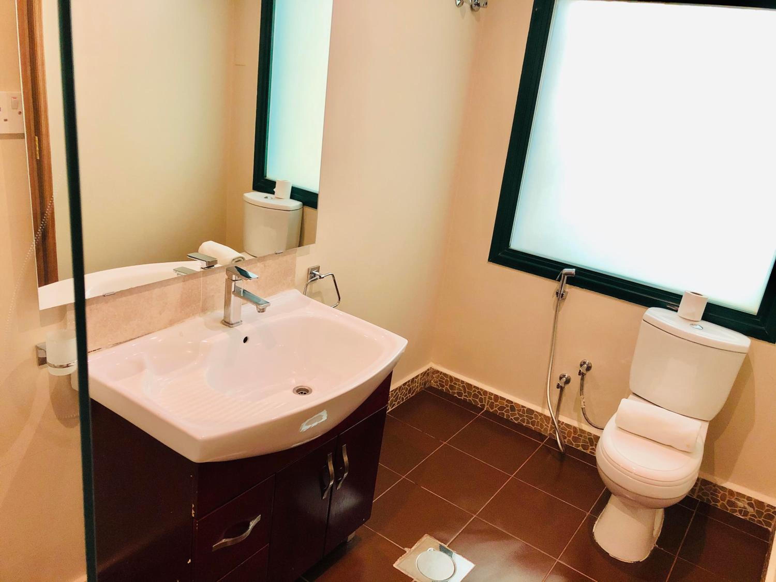 Single Room - Photo 10