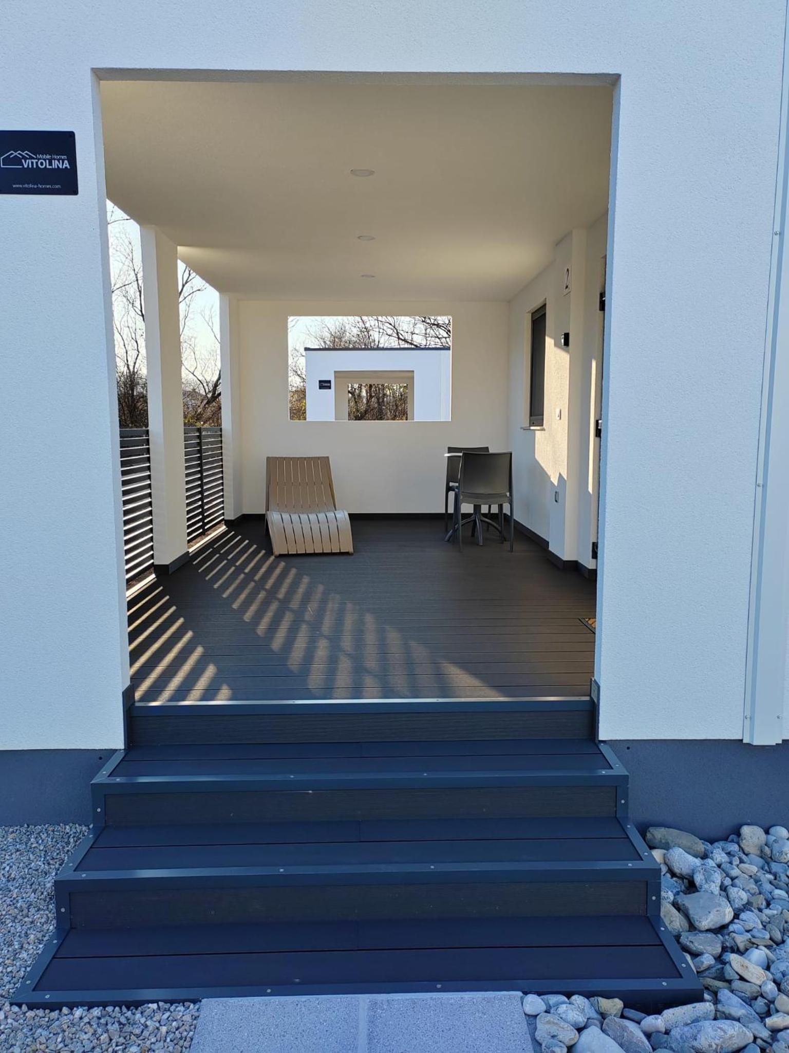 Mobile Home - Photo 7