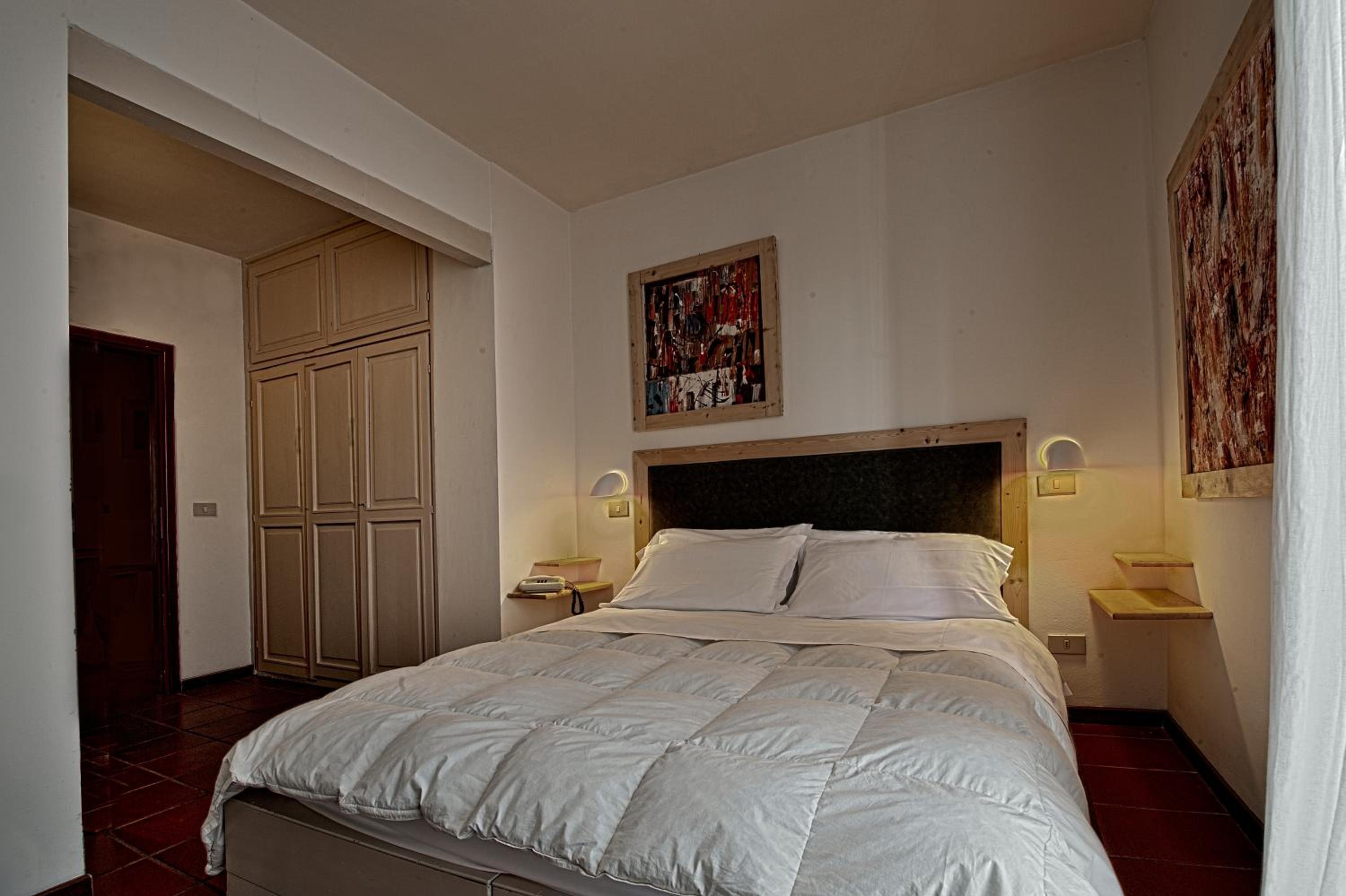 Double Room (1 Adult) photo 2