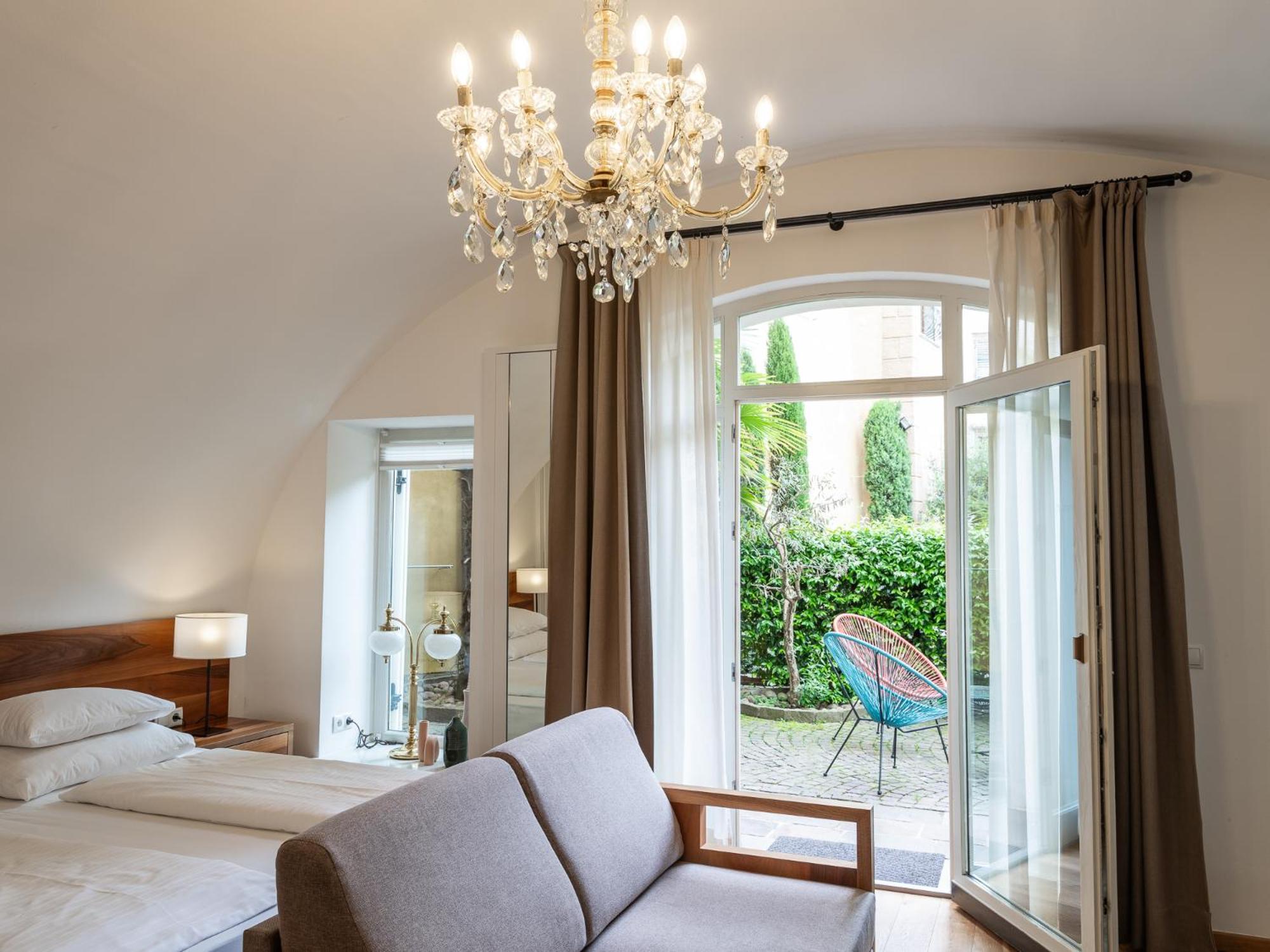 Deluxe Double Room with Shower