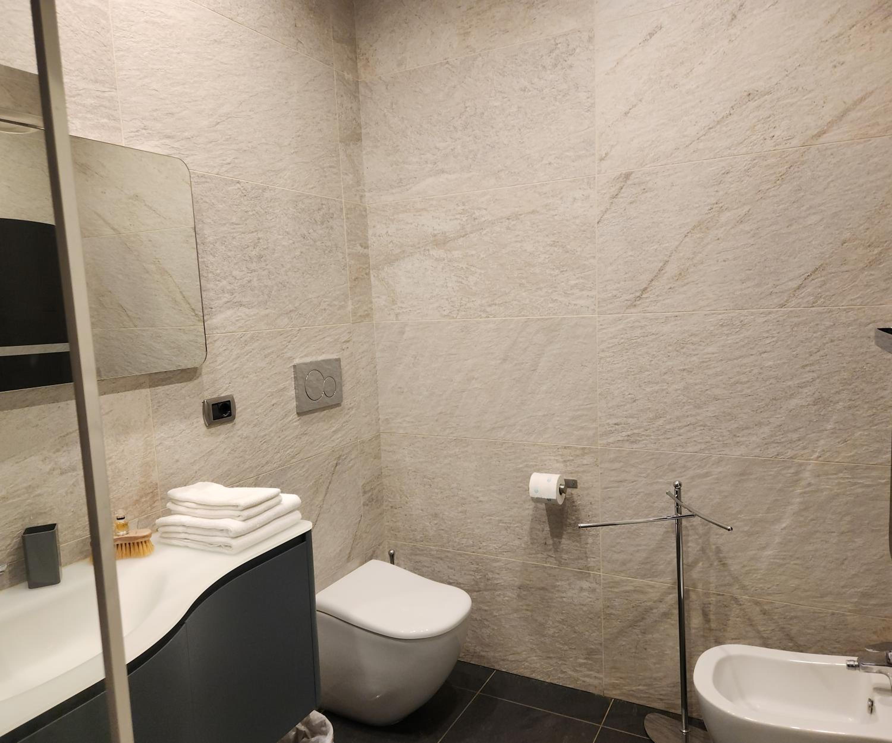 Twin Room with Private Bathroom