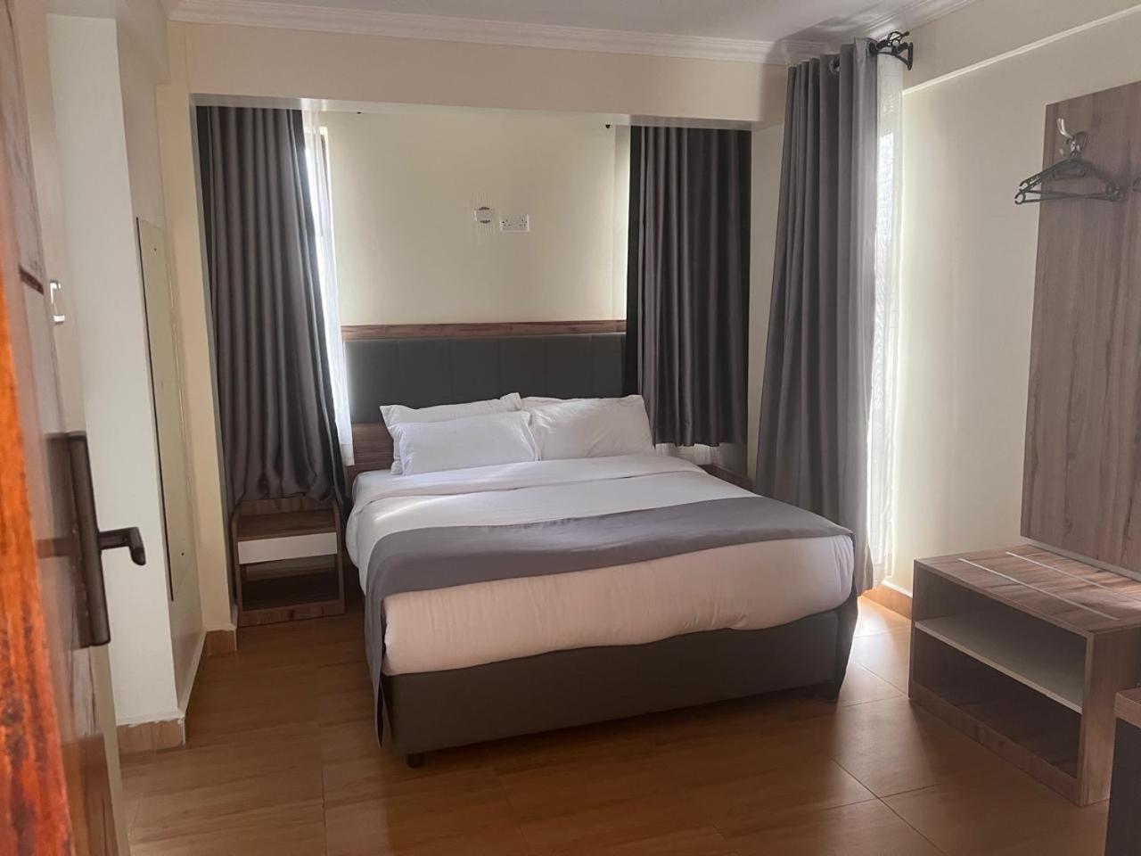 Standard Double Room photo 3