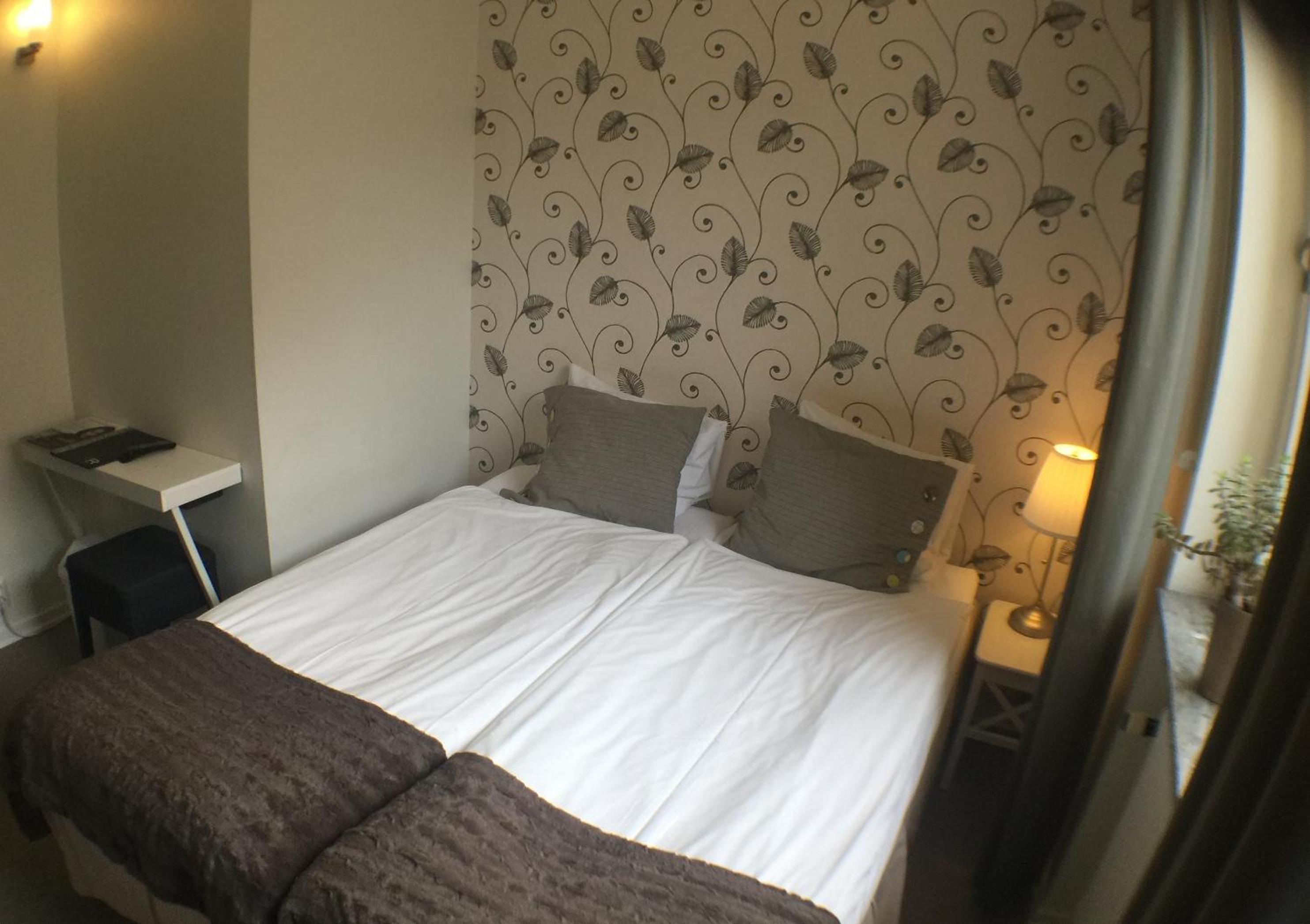 Basic Double Or Twin Room photo 2