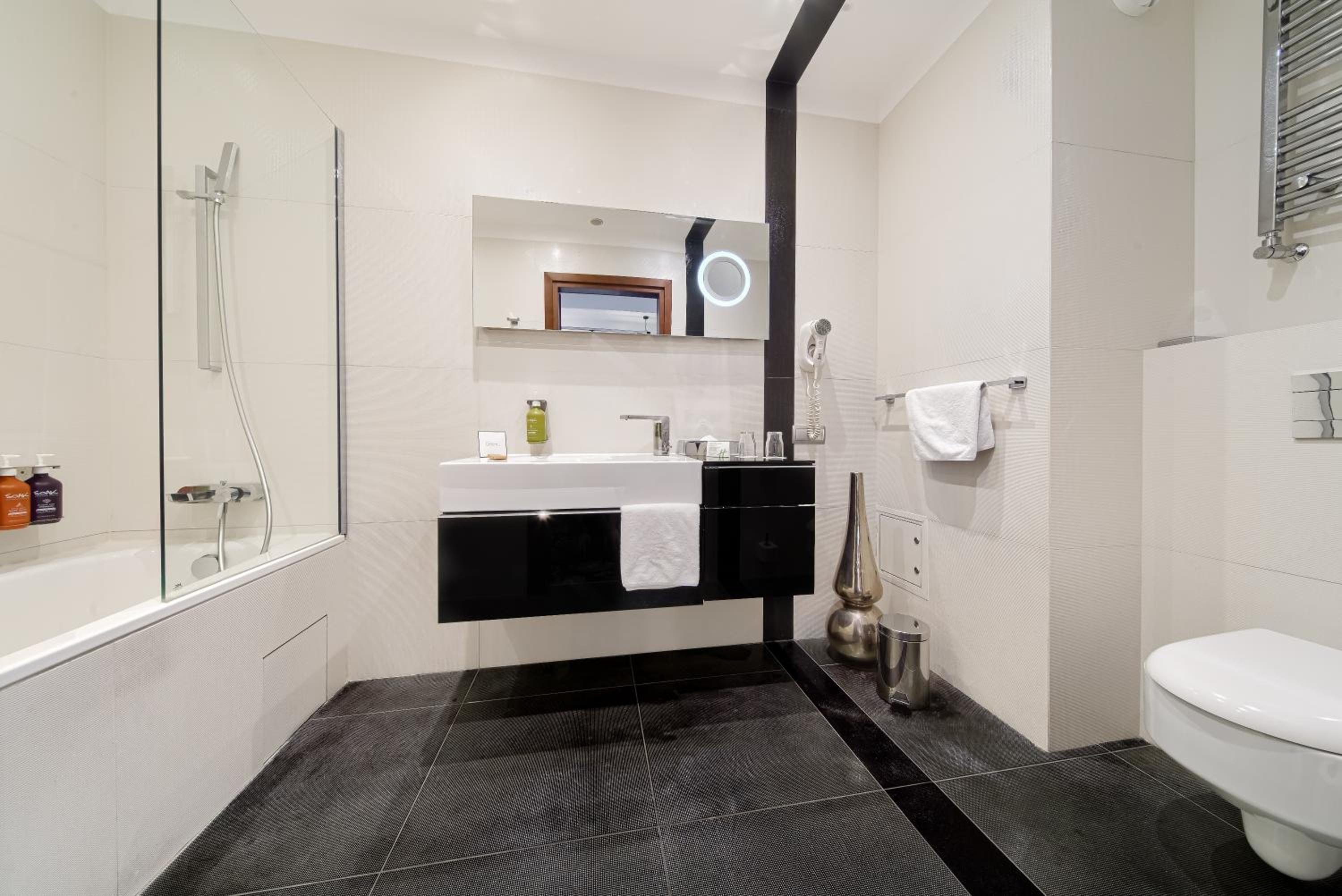 Junior Suite - Photo 6