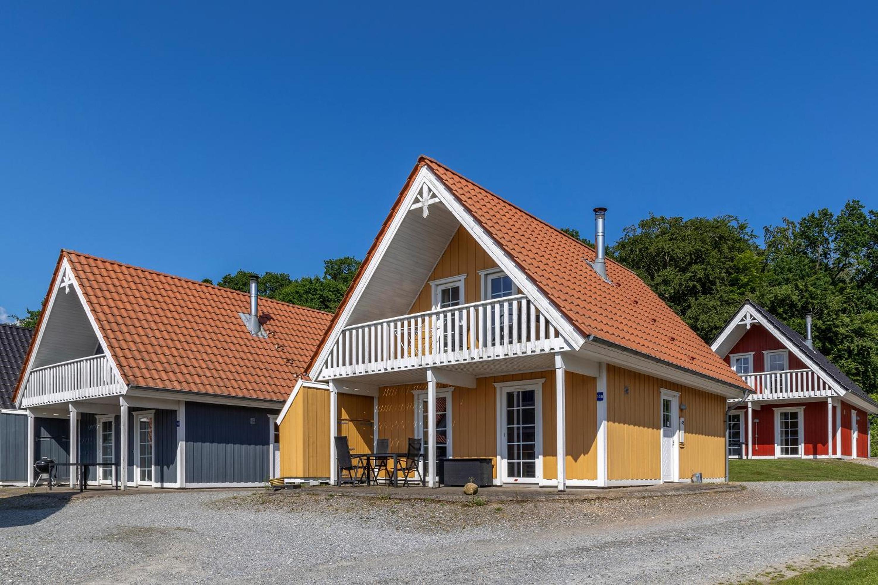 Four-Bedroom House photo 2