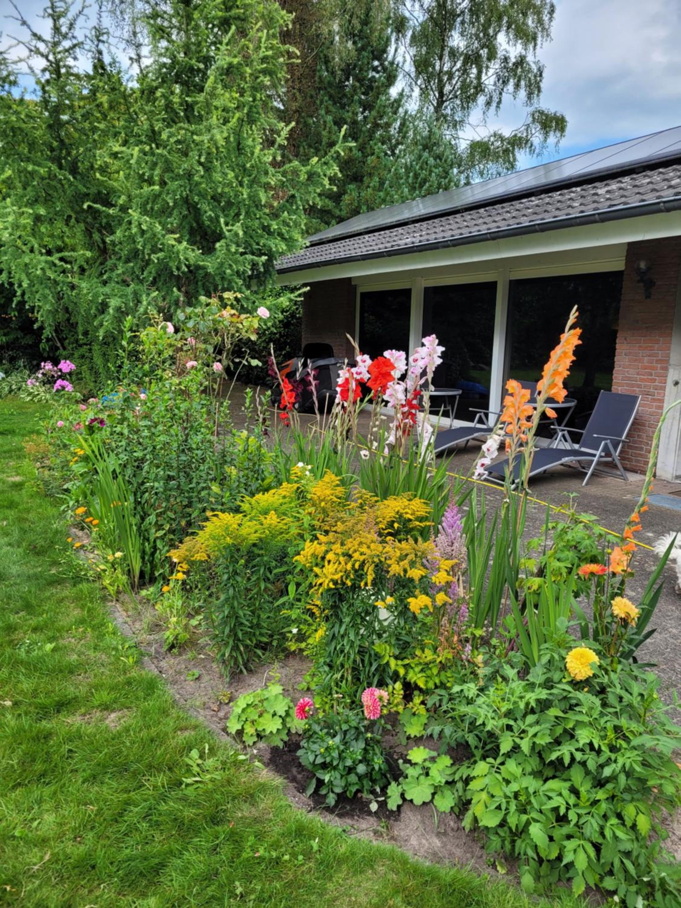 Apartment with Garden View