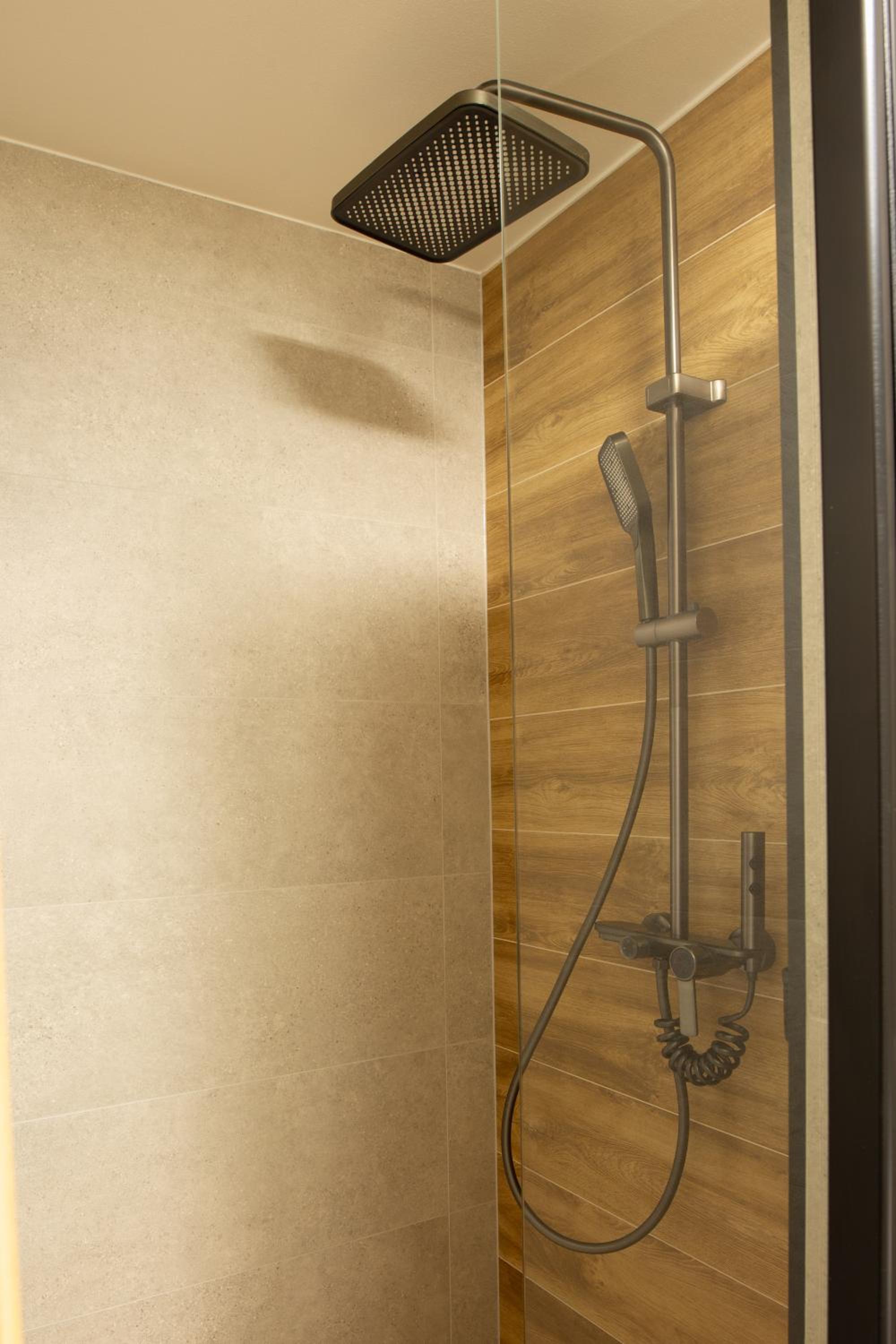 Deluxe Triple Room - Photo 2