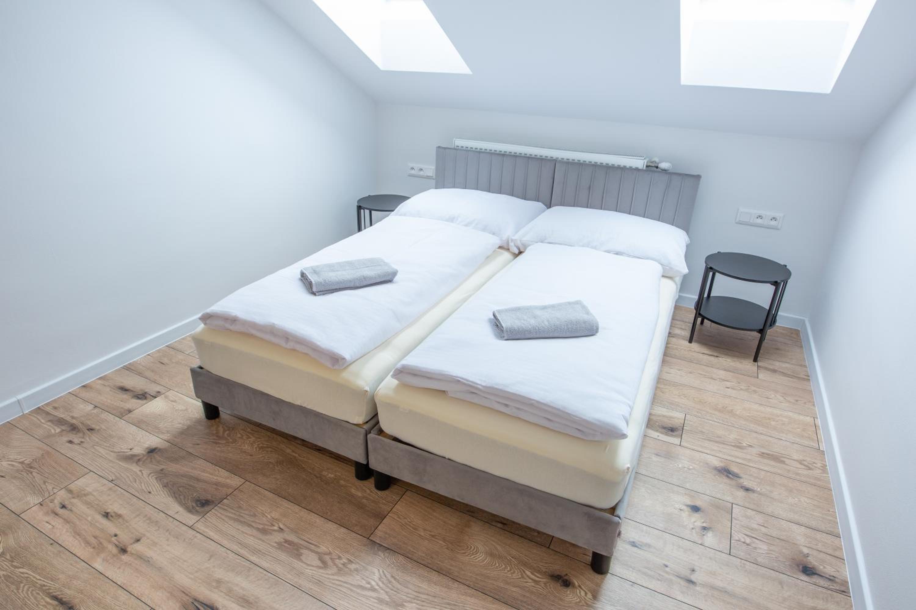 Standard Double or Twin Room - Photo 5