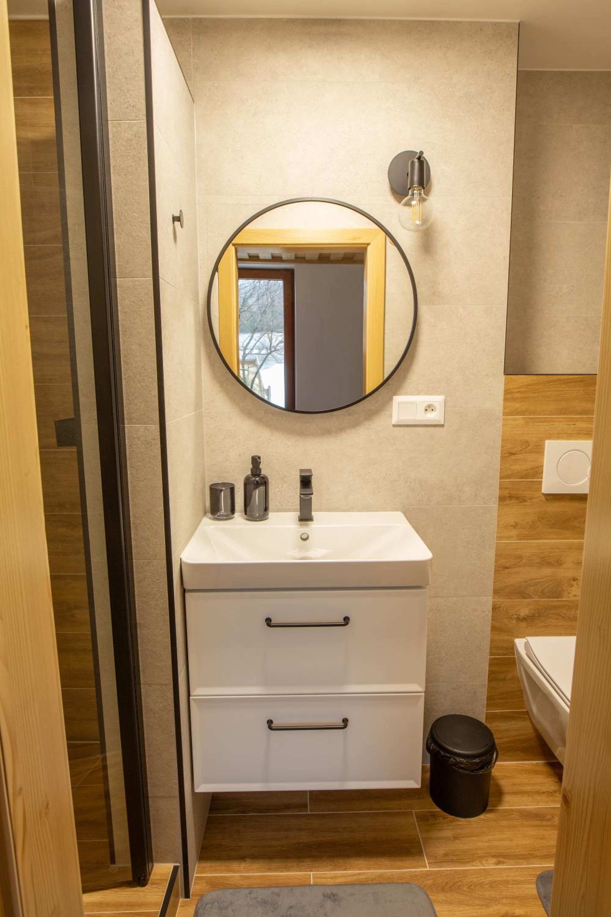 Deluxe Triple Room - Photo 4