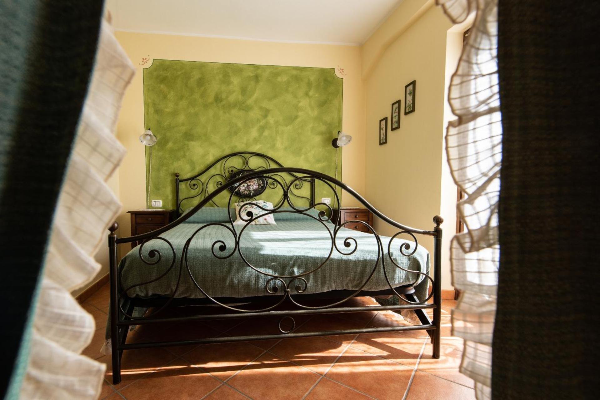 Double Room with Garden View - Photo 1