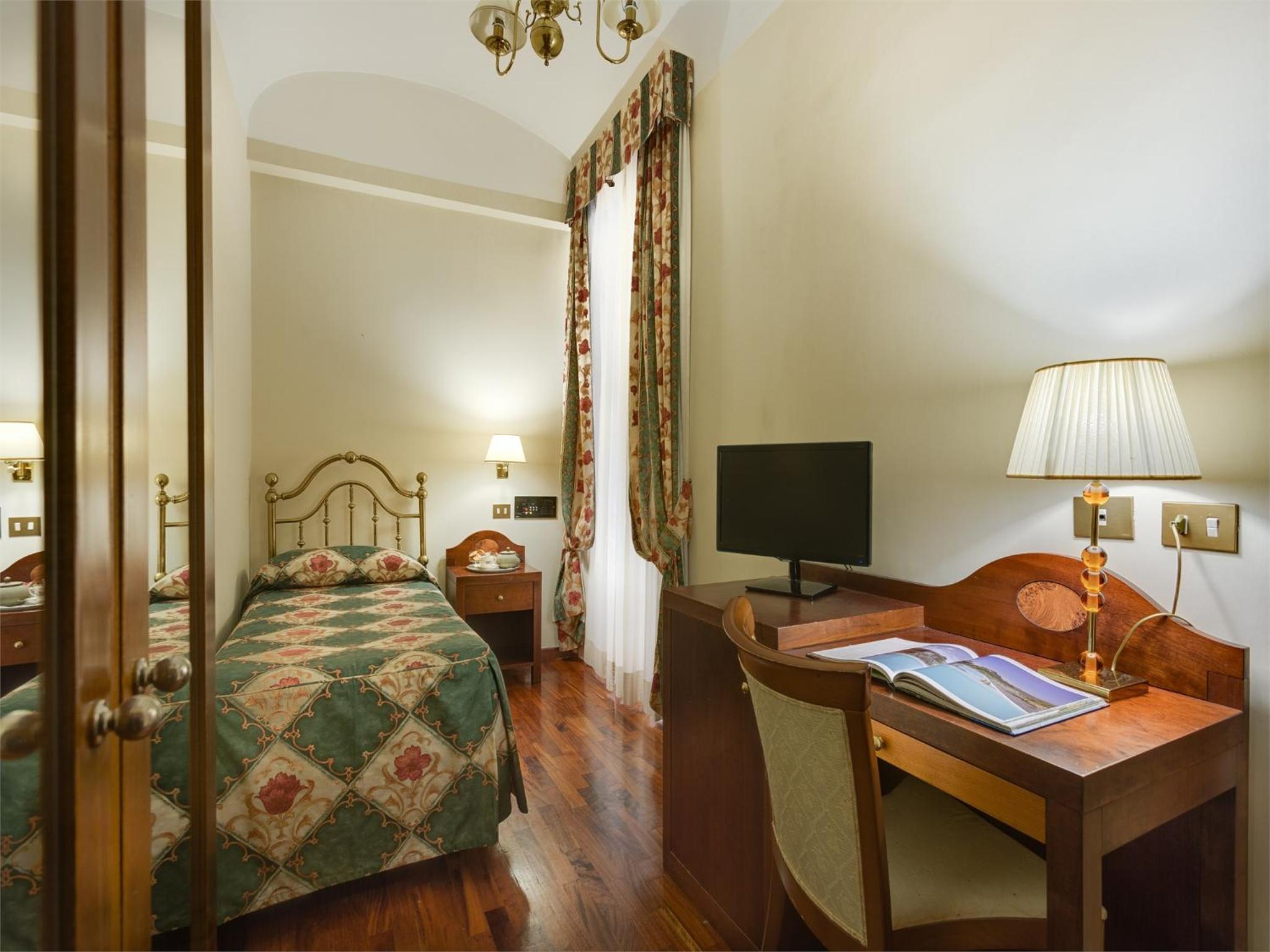 Small Single Room
