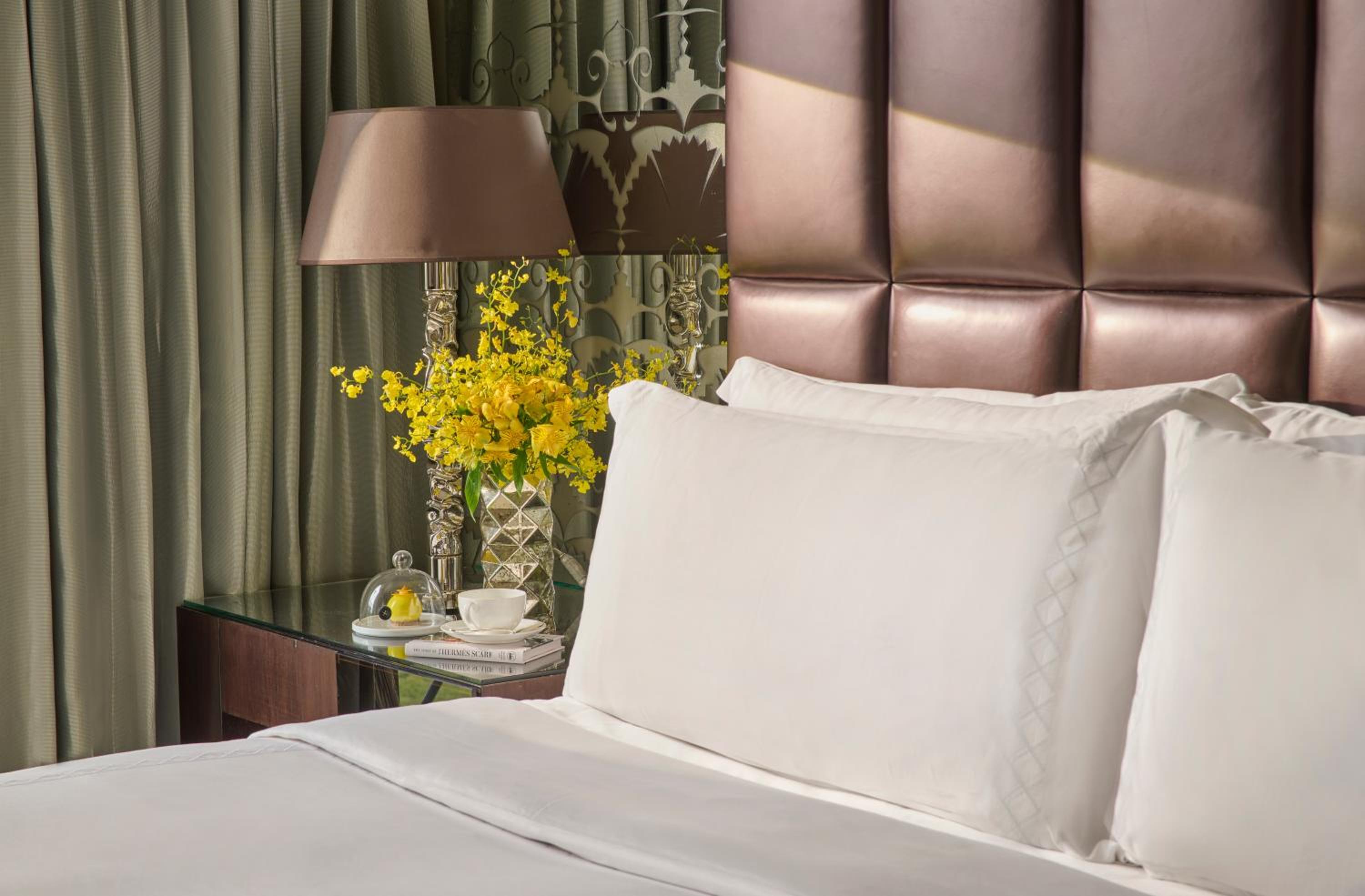 Premier Deluxe Suite