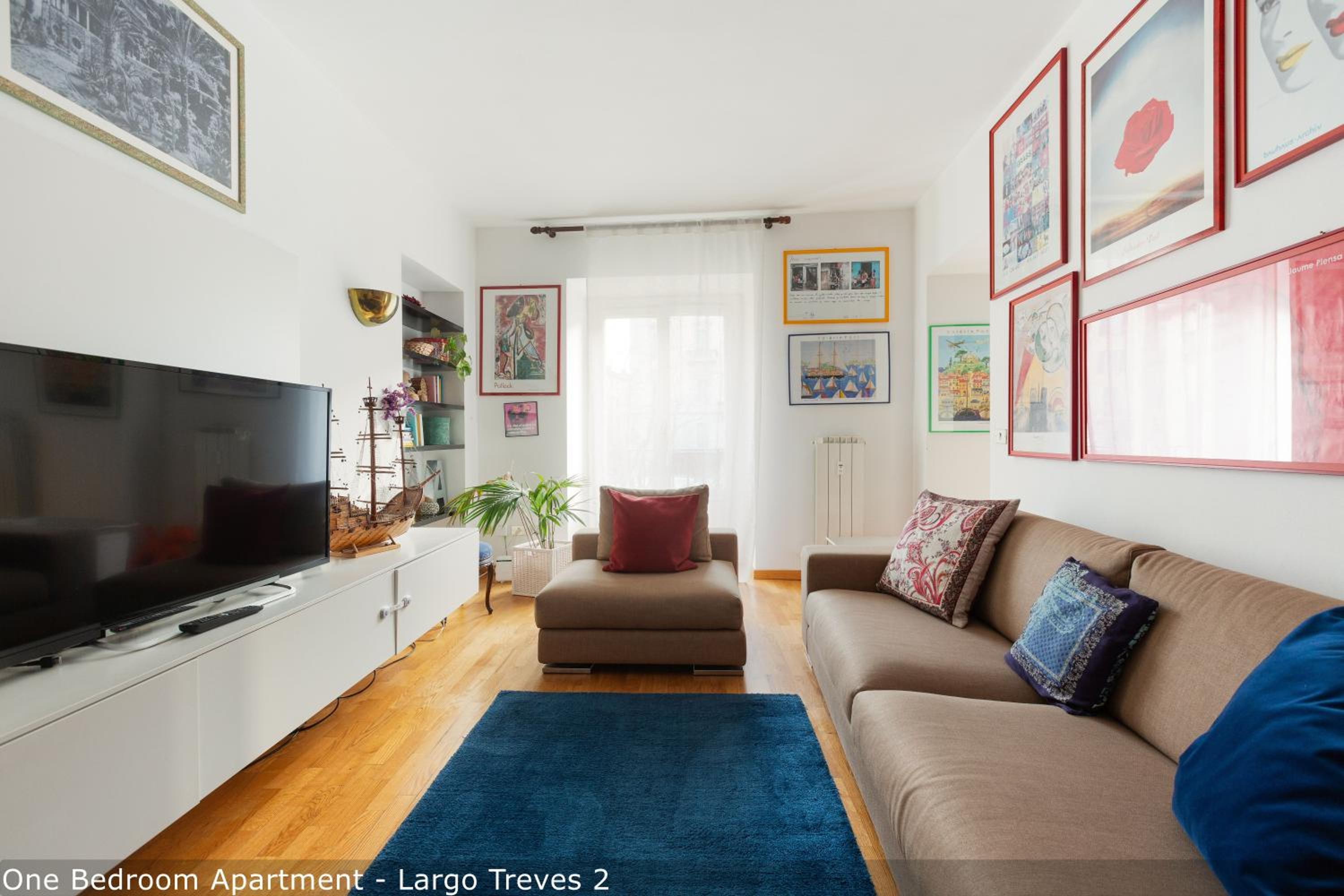 One-Bedroom Apartment - Largo Treves 2