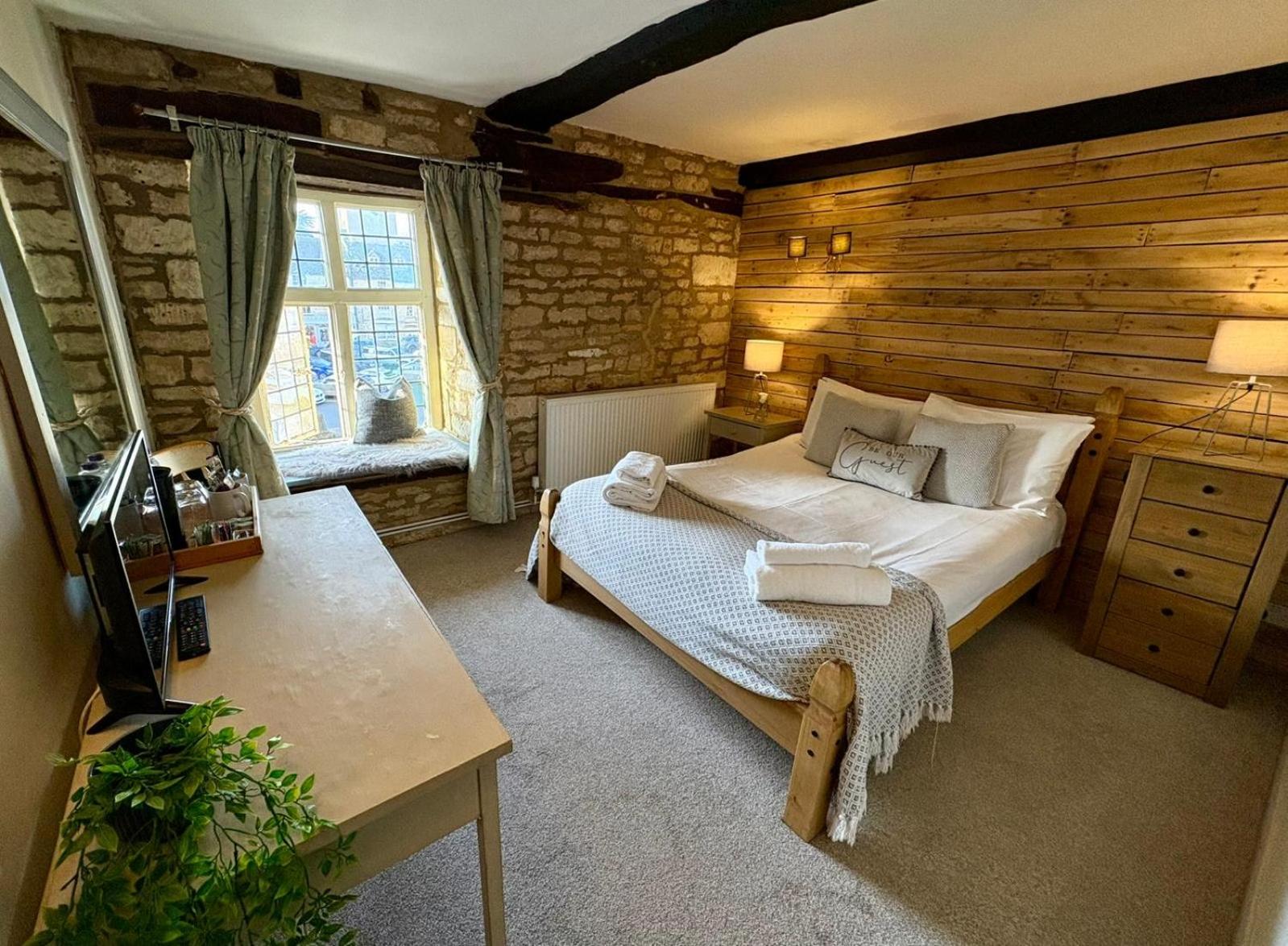 Standard Double Room photo 3