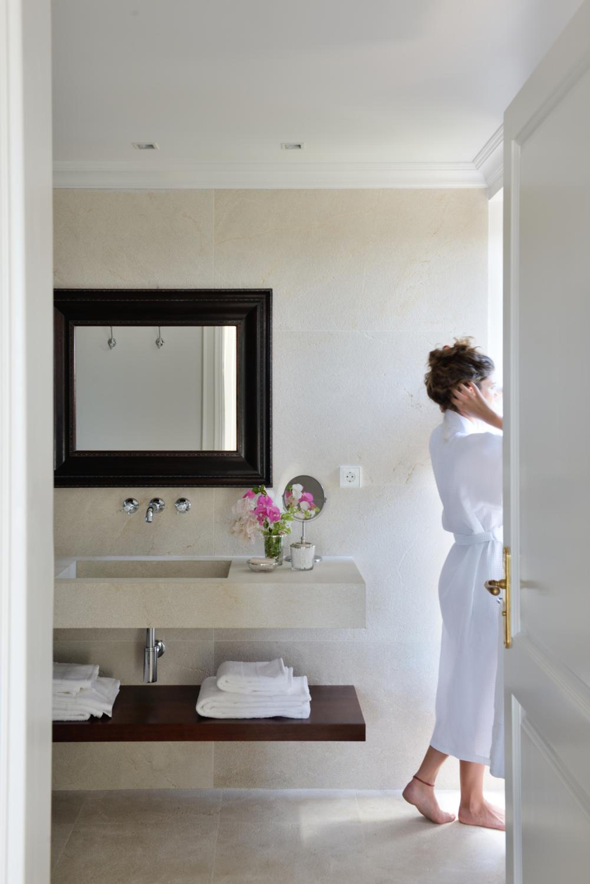Deluxe Double or Twin Room photo 3