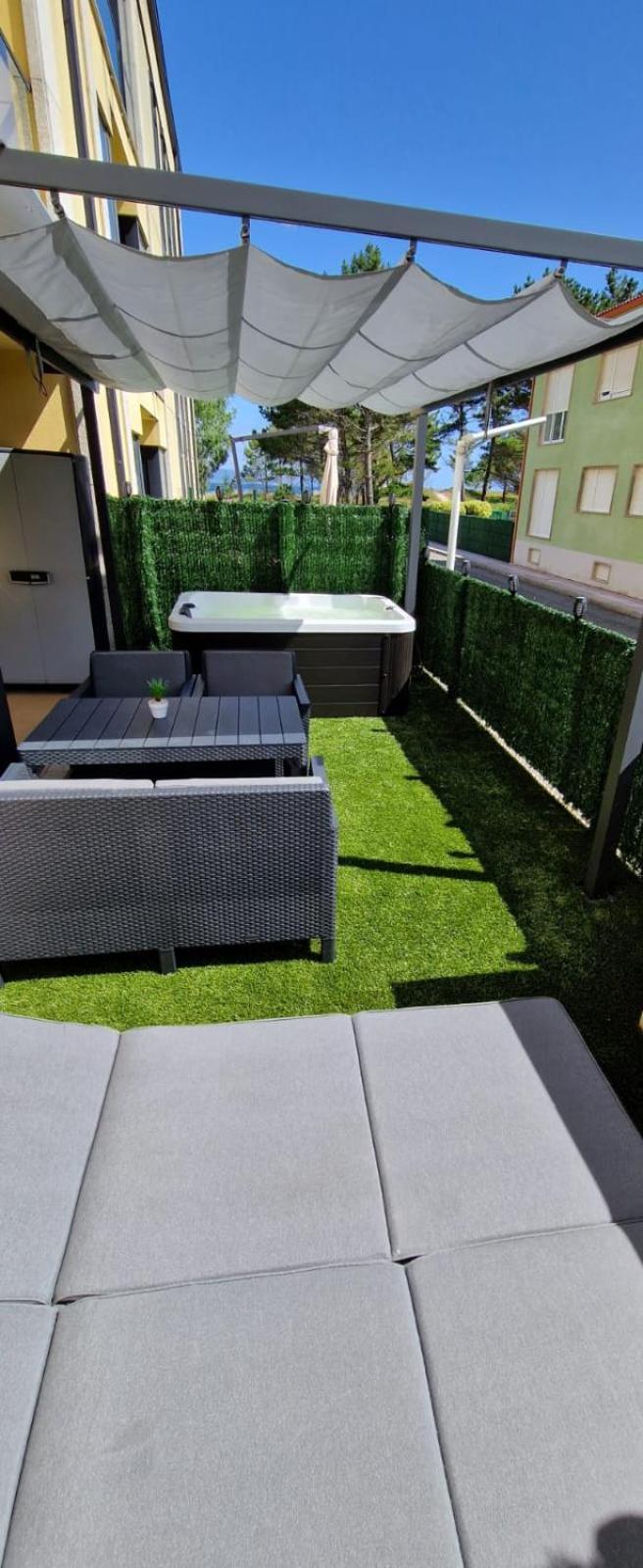 One-Bedroom Apartment with Terrace