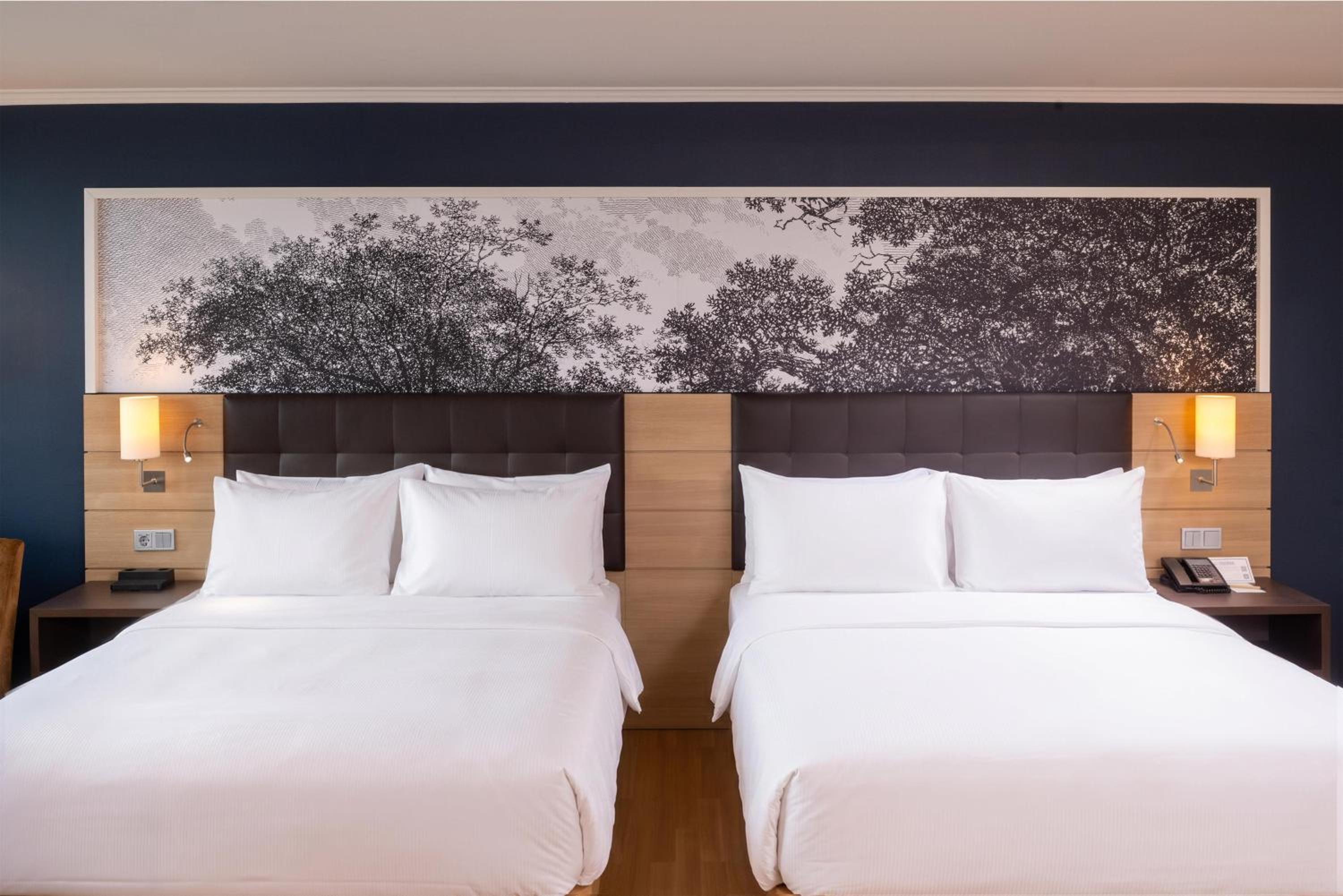 Family Junior Suite with River View - Rhine Wing