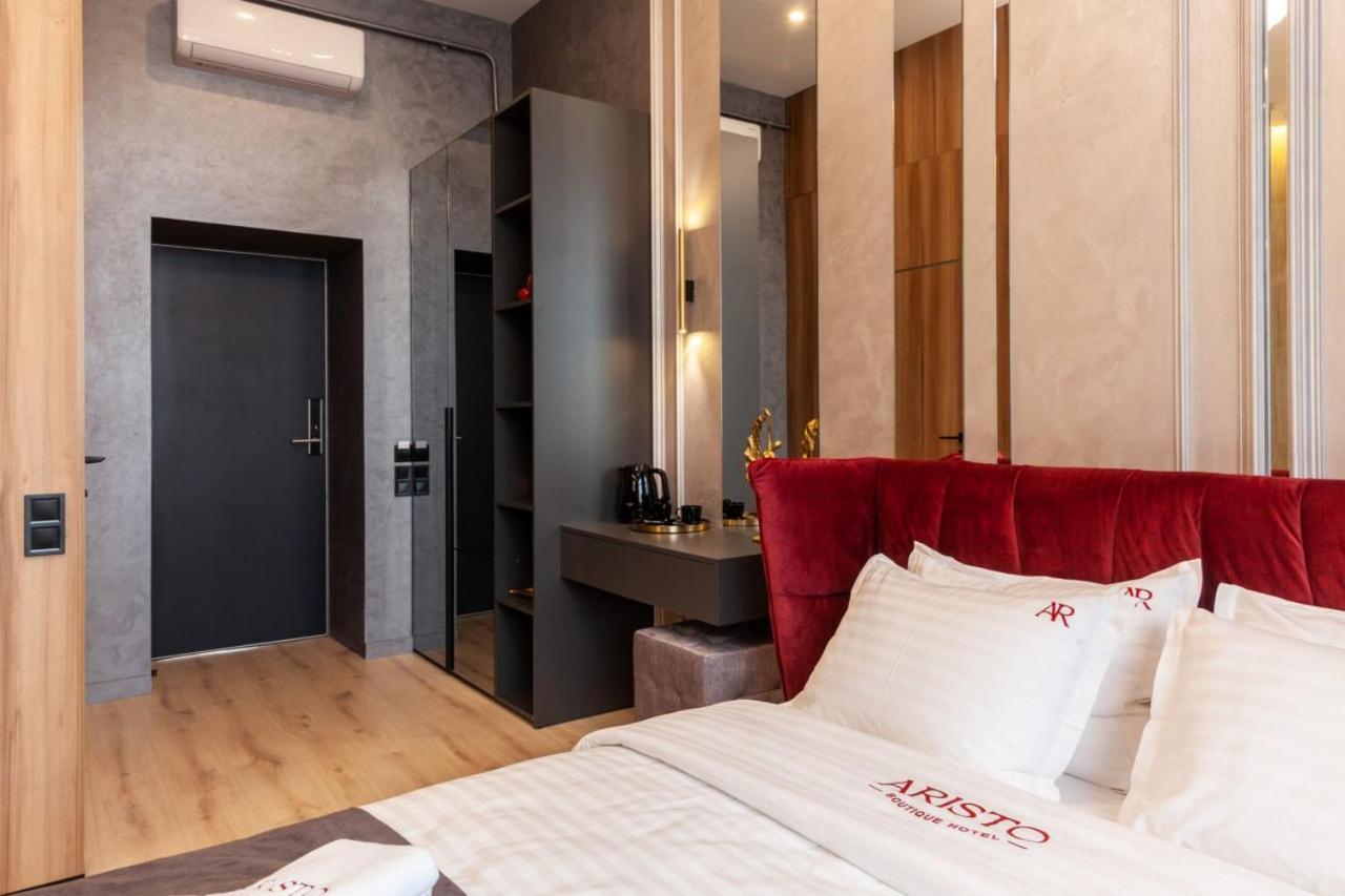 King Suite with Spa Bath photo 1