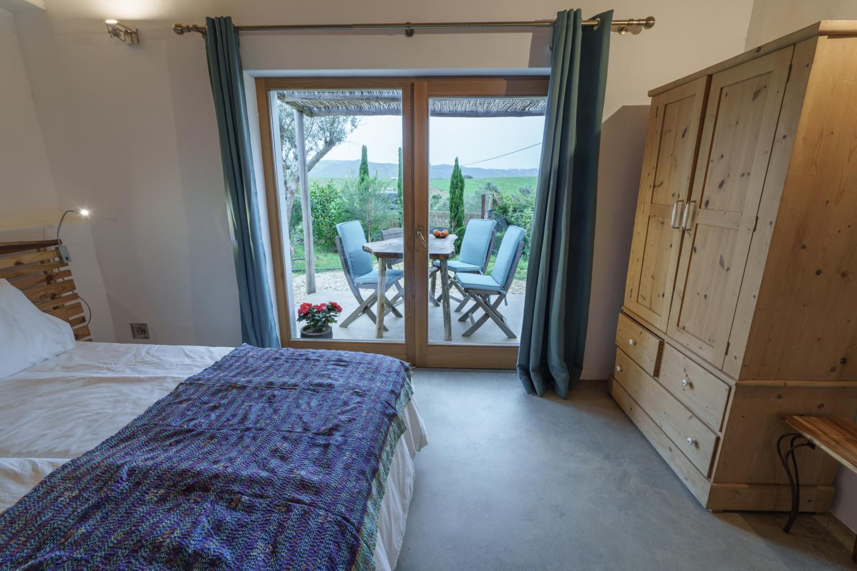 One-Bedroom Apartment with Terrace photo 1