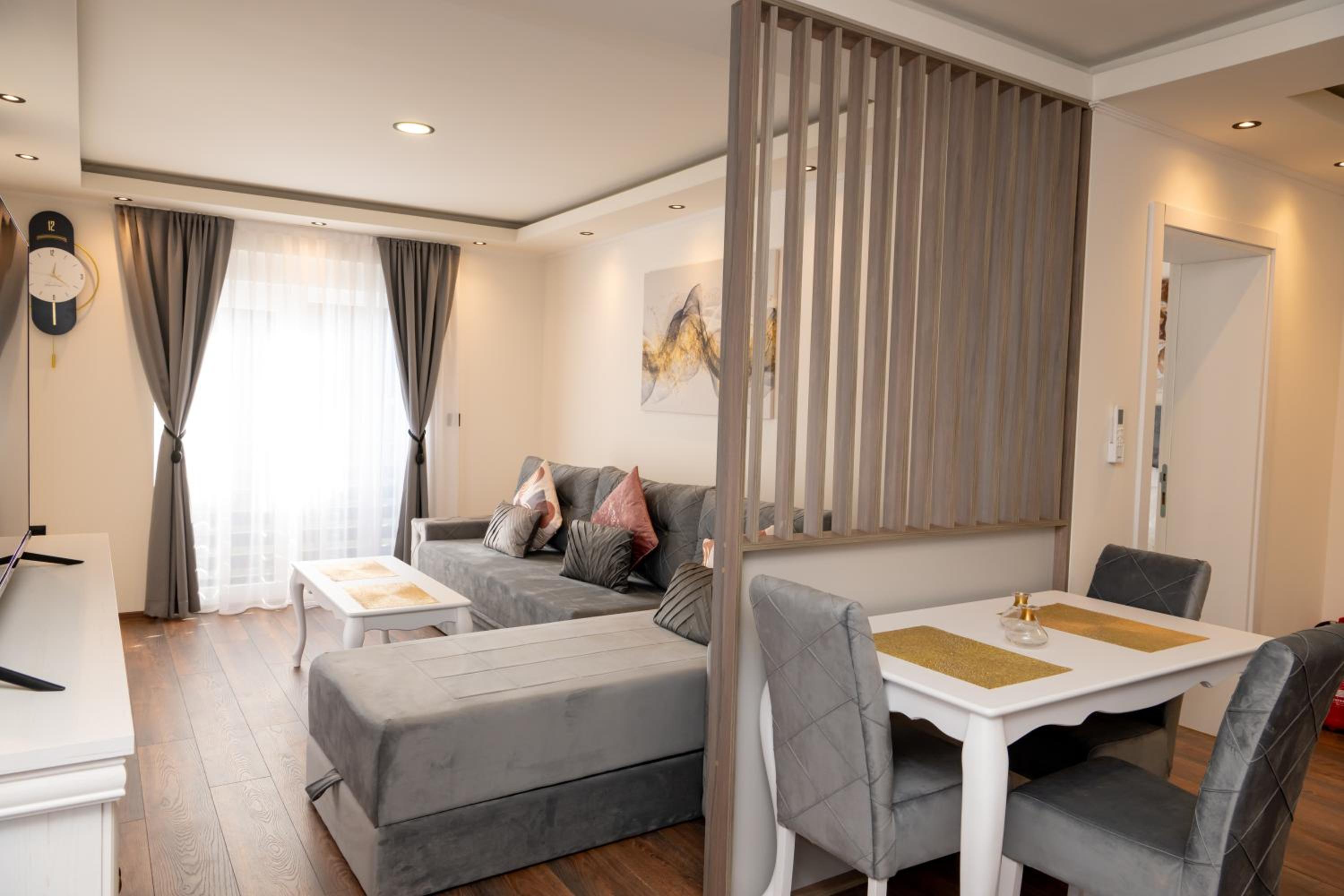 Two-Bedroom Deluxe Apartment