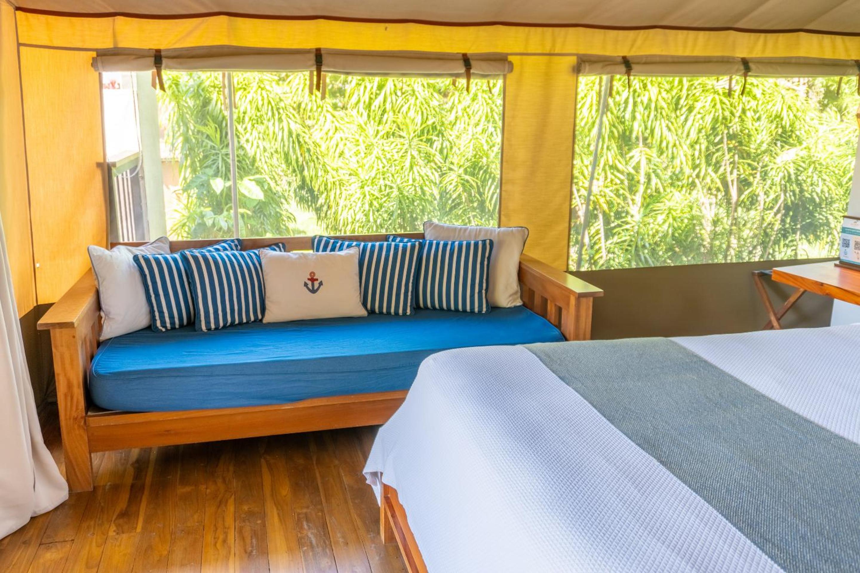Tent Suite 1 King Bed with A/C