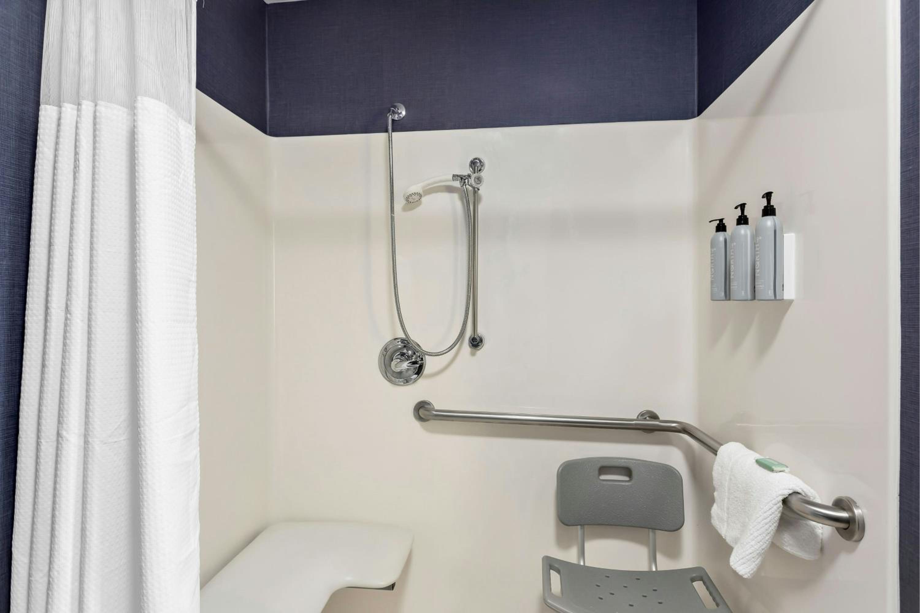 Large Two-Bedroom Suite - Mobility and Hearing Accessible with Roll-in Shower
