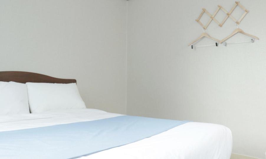 Standard Double Room - Photo 4