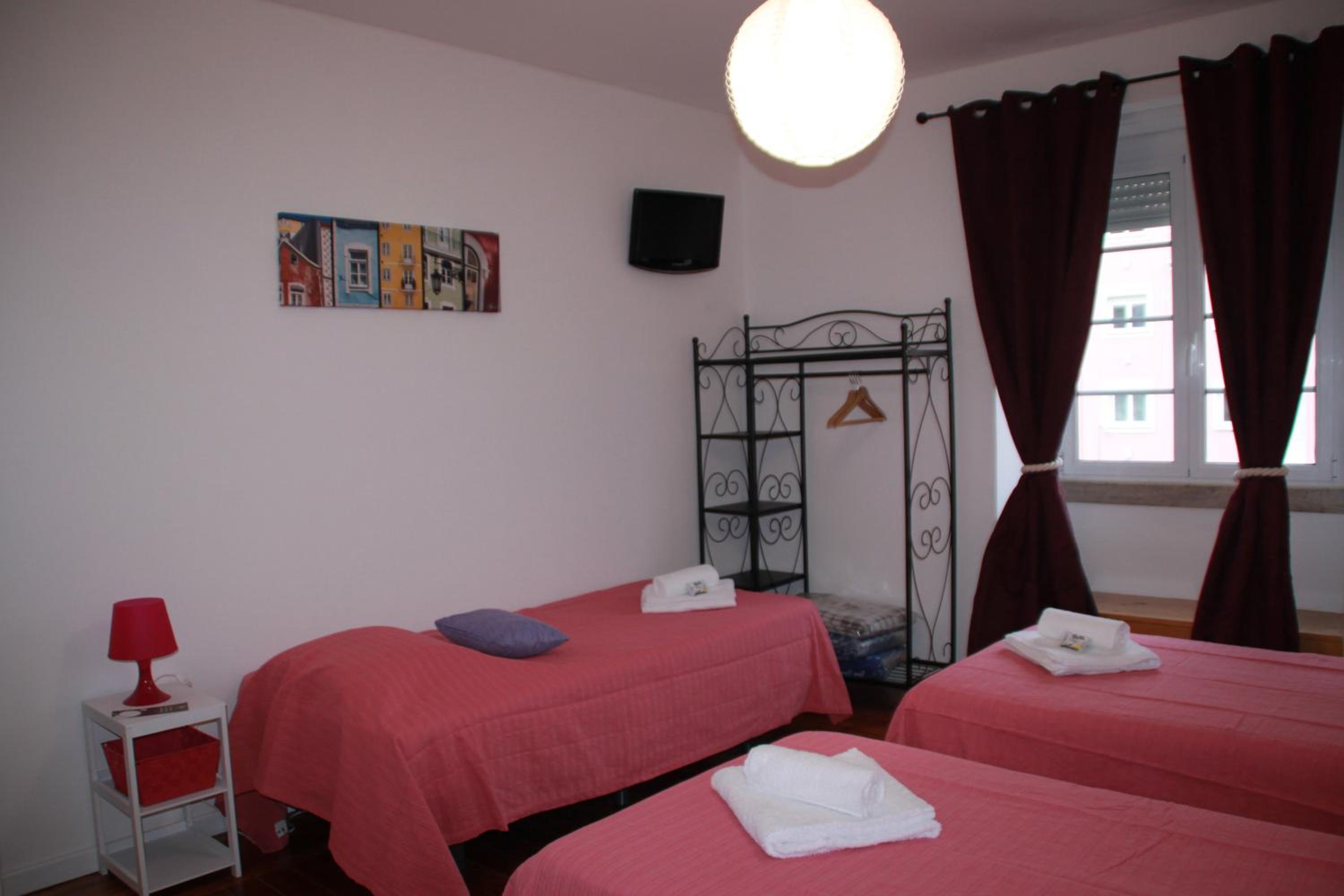 Triple Room with Private Bathroom photo 3