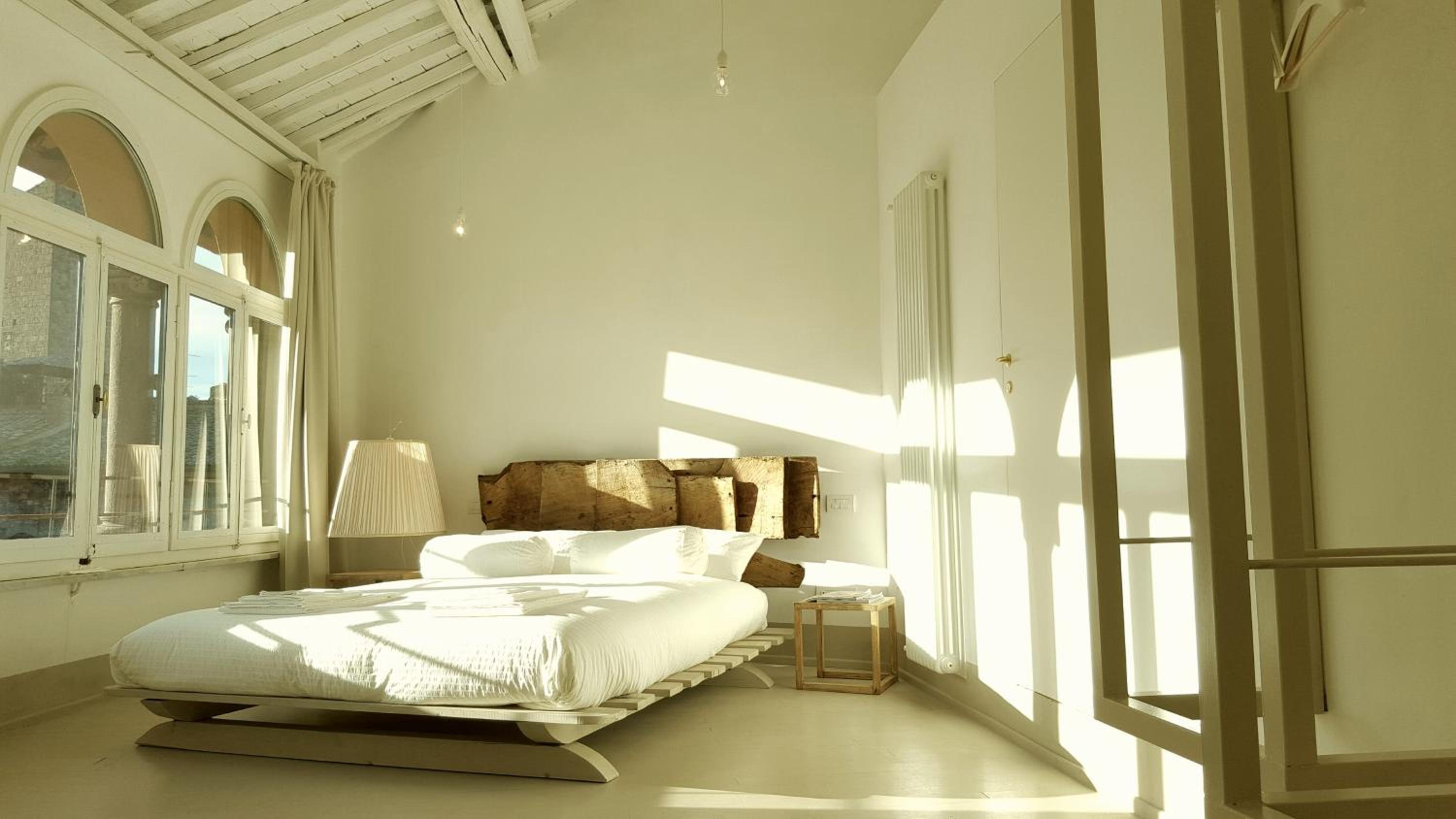 Deluxe Double Room with Extra Bed photo 1