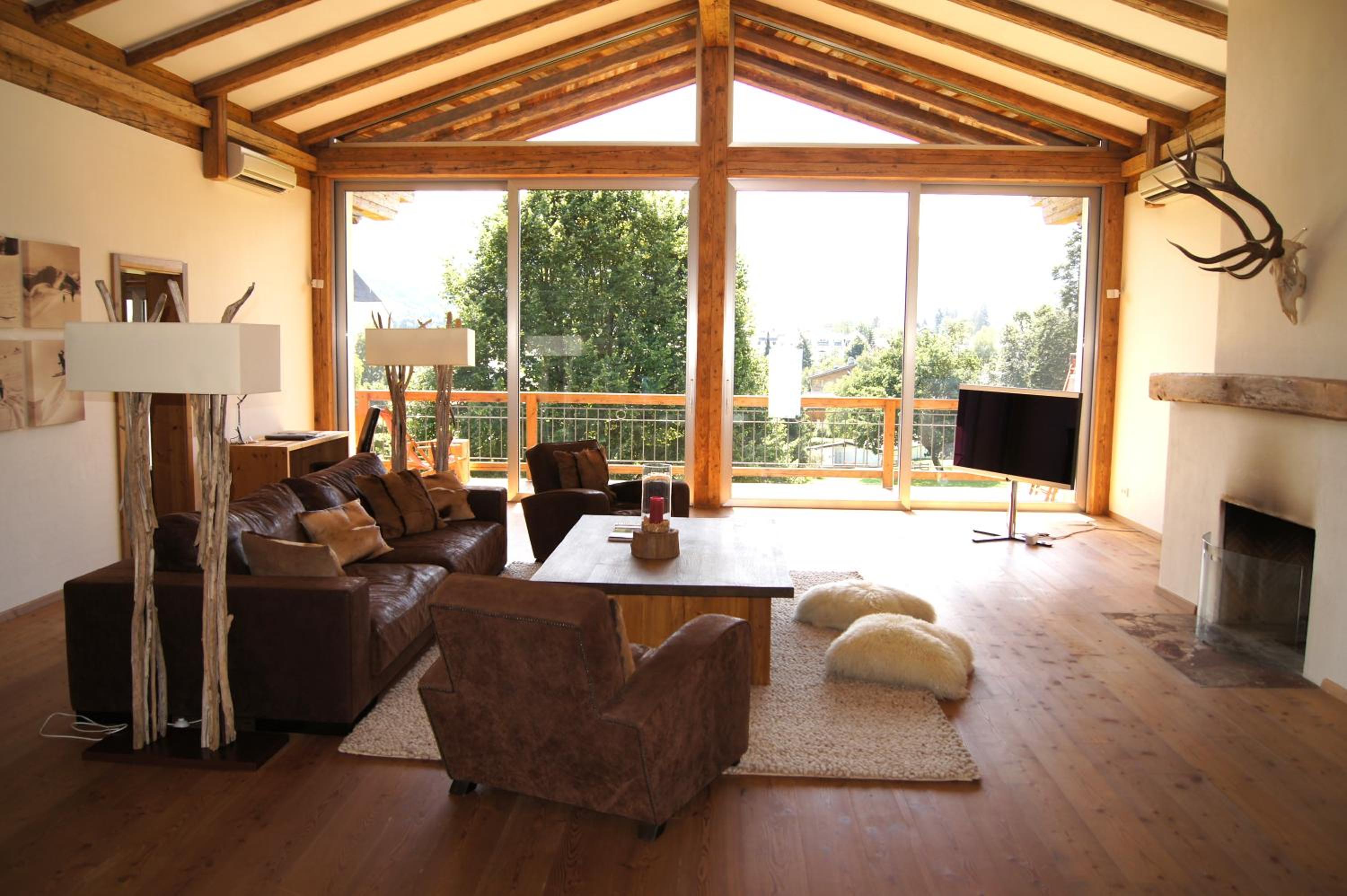 Penthouse Suite - Photo 1