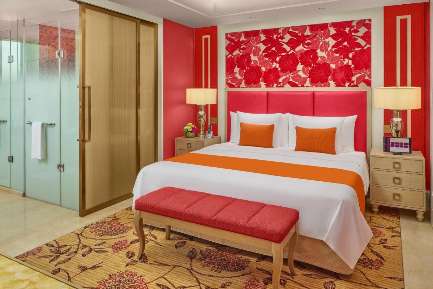 Grand Deluxe Club Room