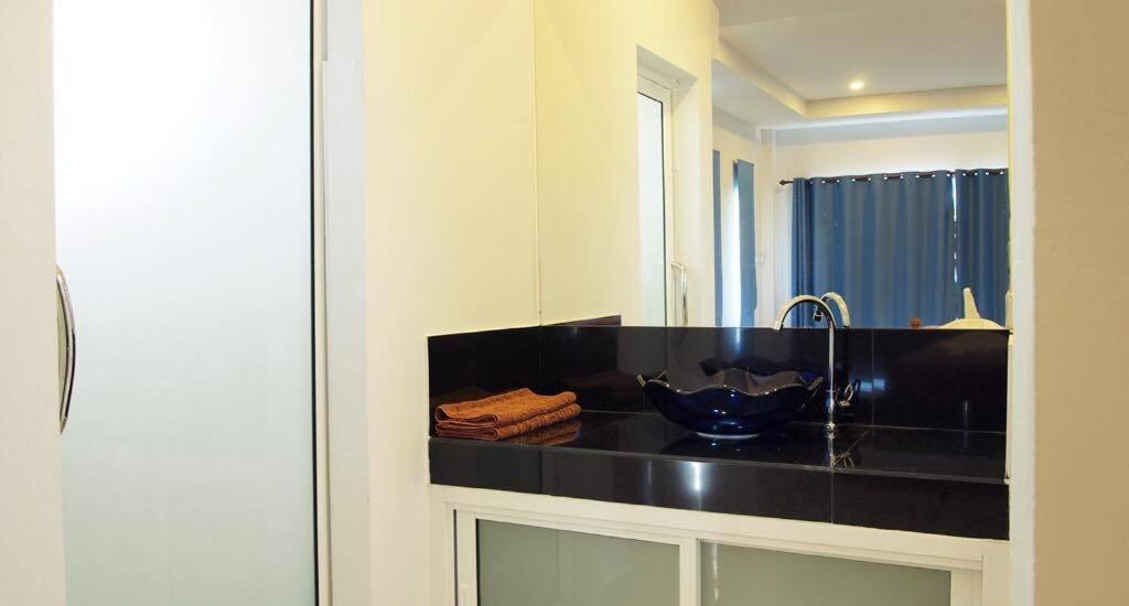 Triple Room with Private Bathroom photo 2