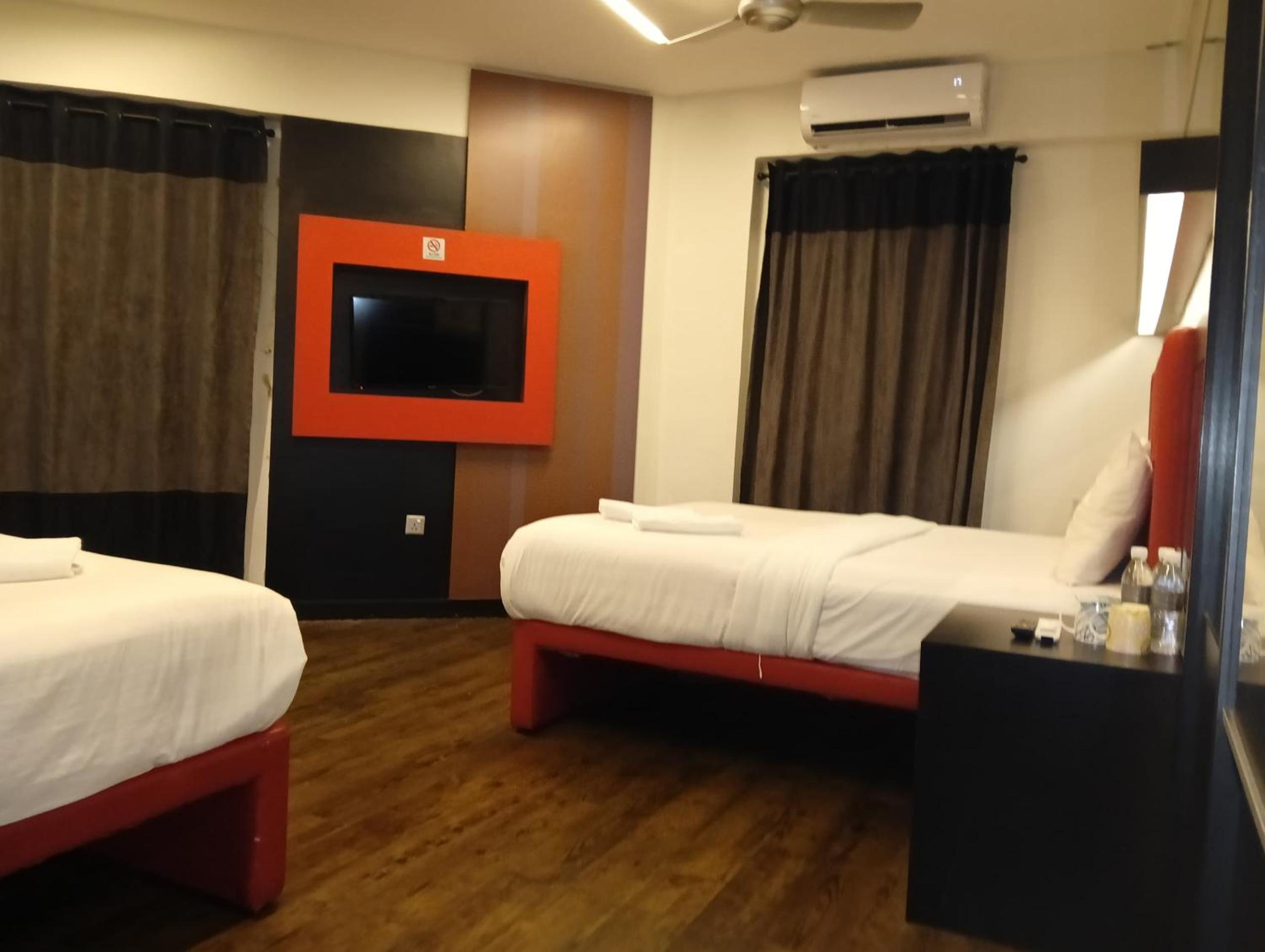 Standard Triple Room - Photo 2