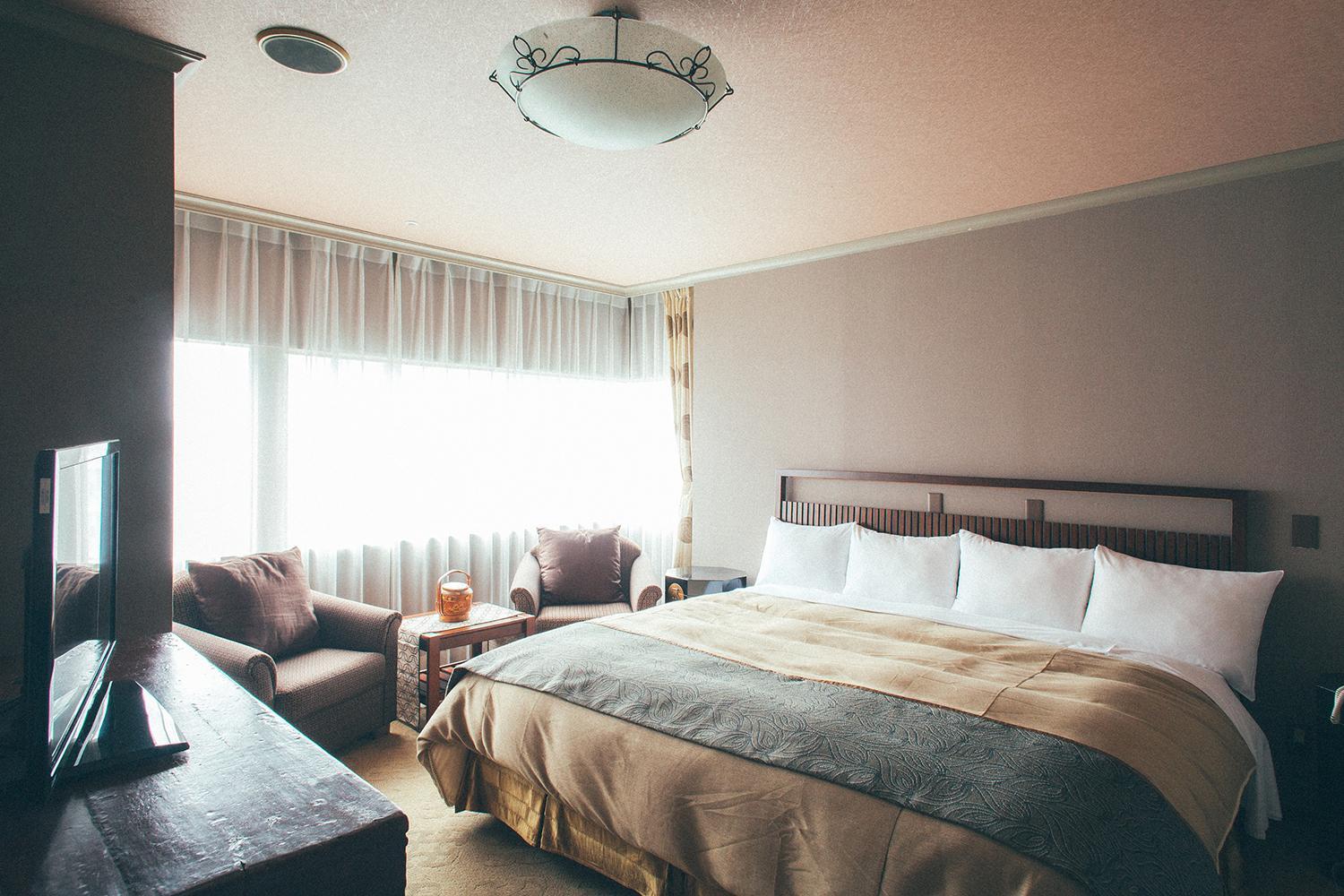Royal Suite - Non-Smoking - Photo 3