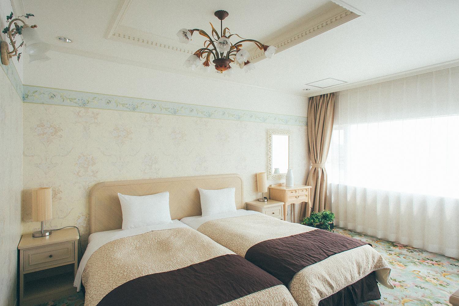 Premium Twin Room - Non-Smoking