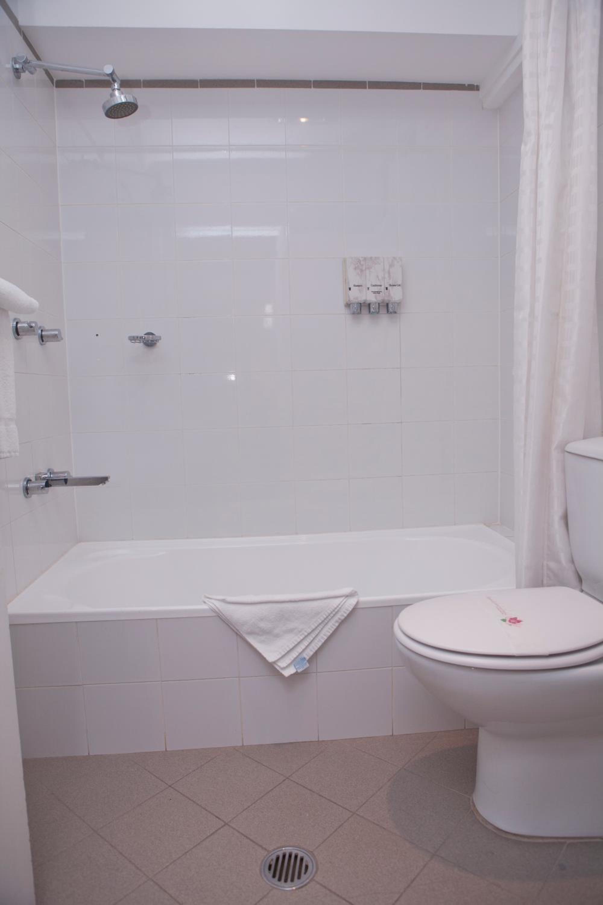 Standard Double Room photo 2
