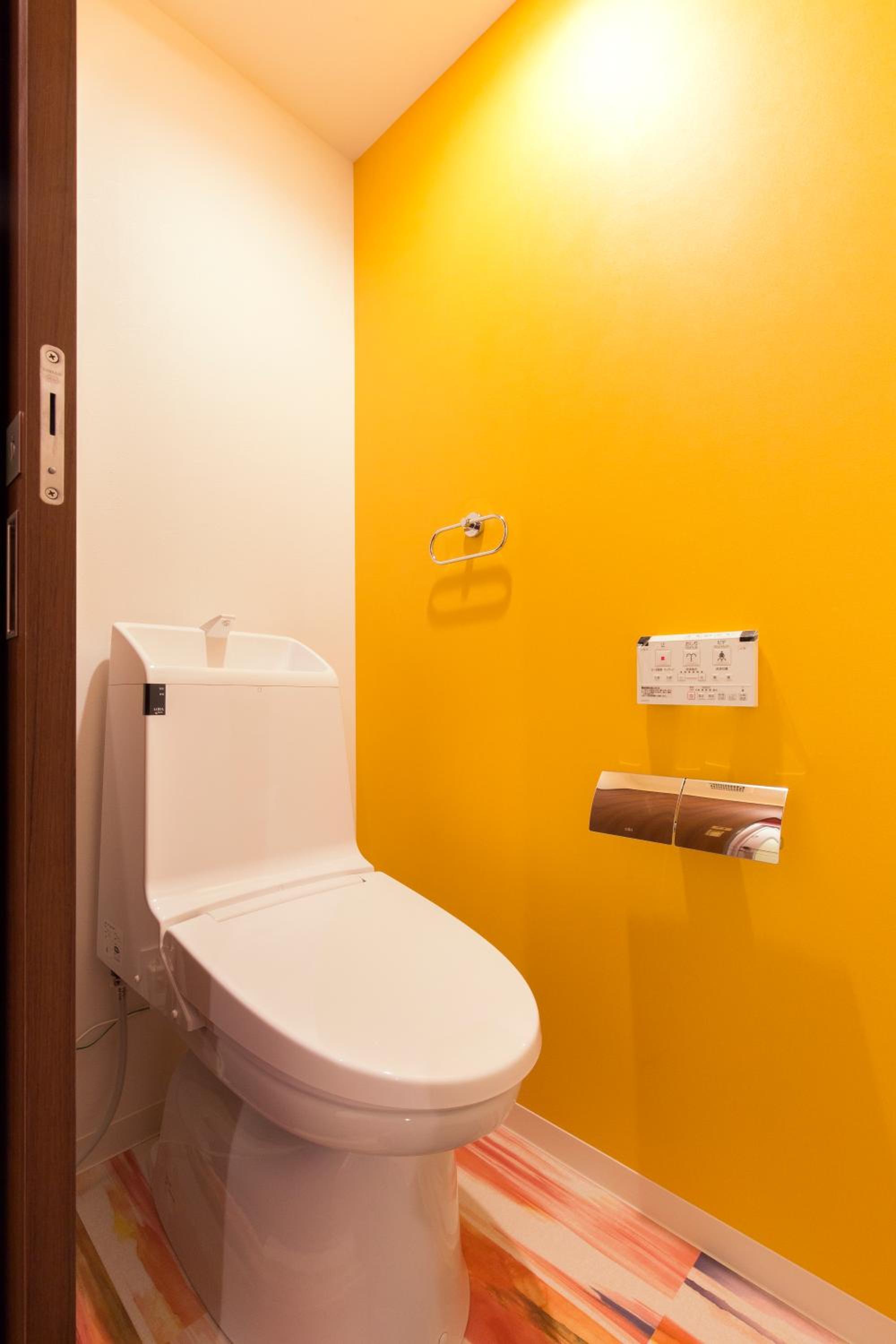 Standard Twin Room - Non-Smoking - South Wing photo 2