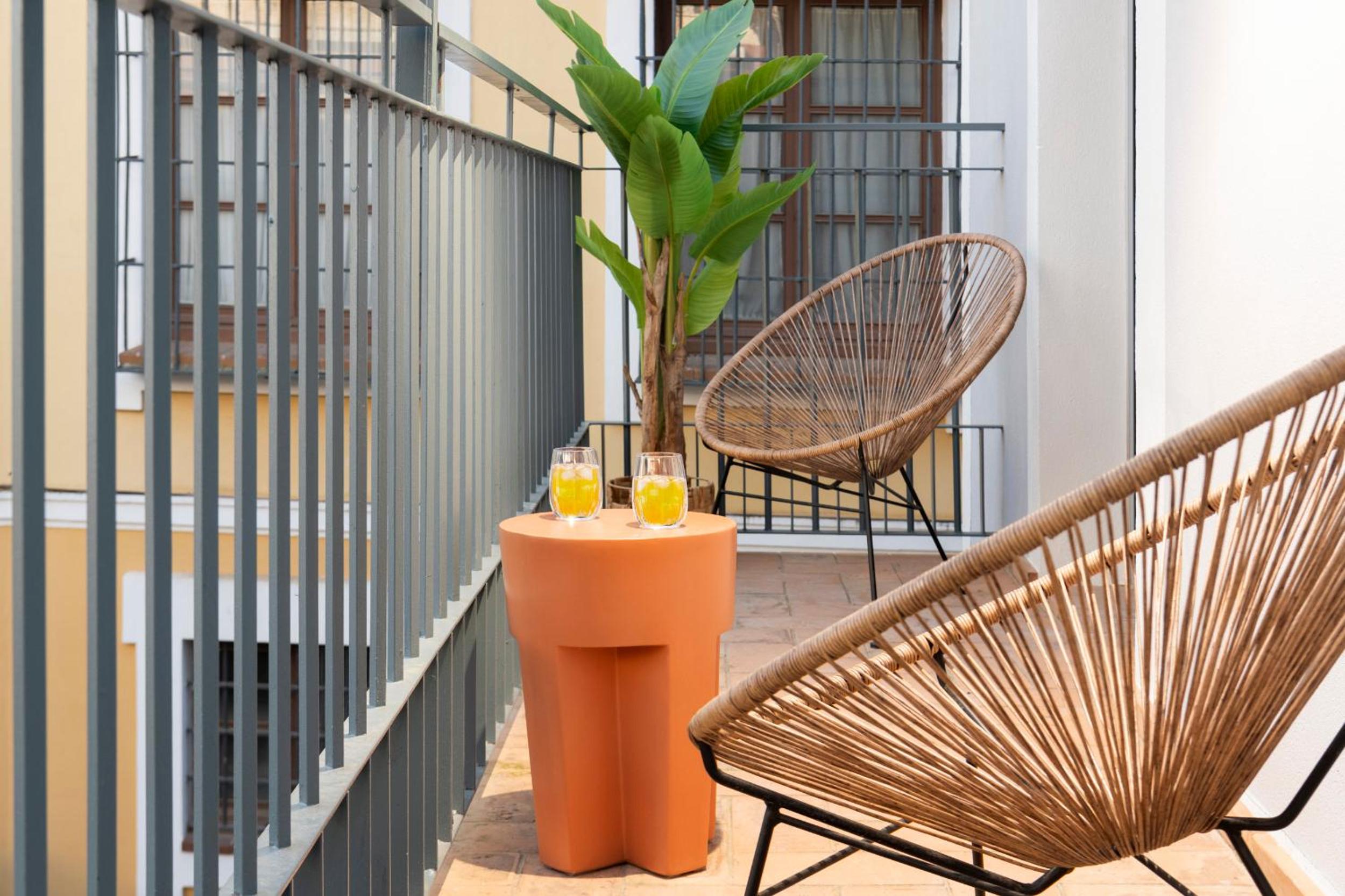 Three-Bedroom Apartment with Balcony